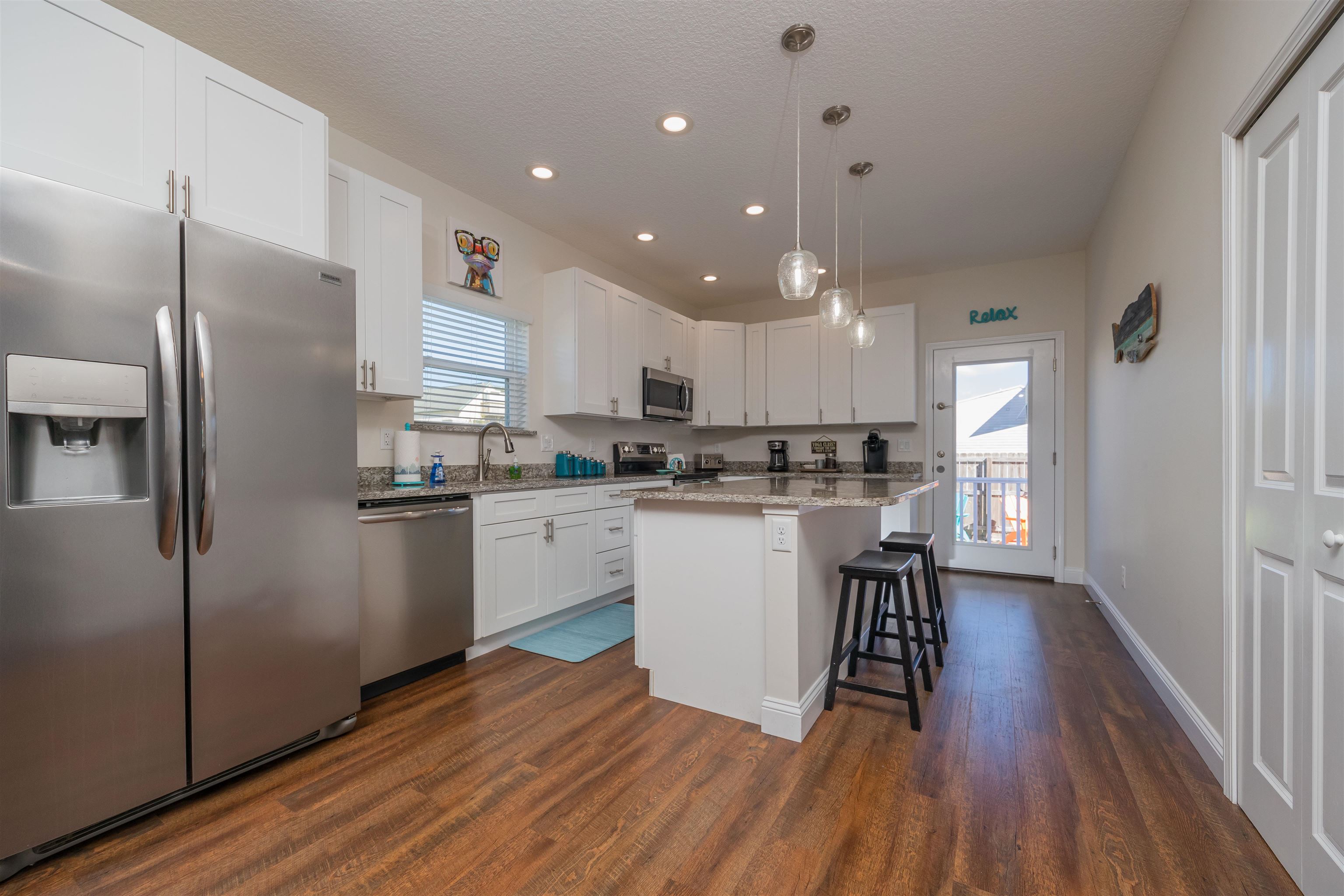 Image 15 of 47 For 6832 Middleton Ave