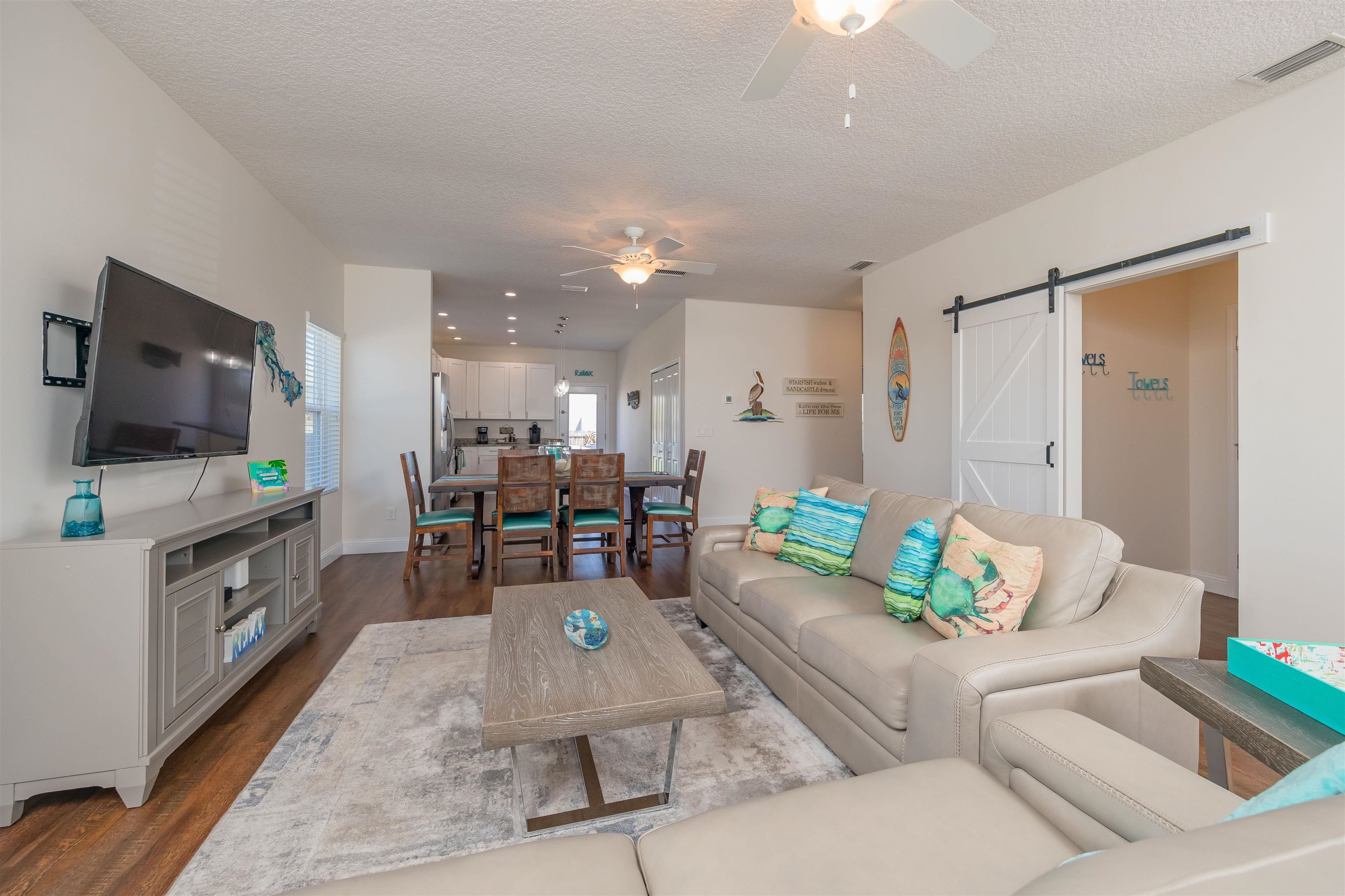 Image 7 of 47 For 6832 Middleton Ave