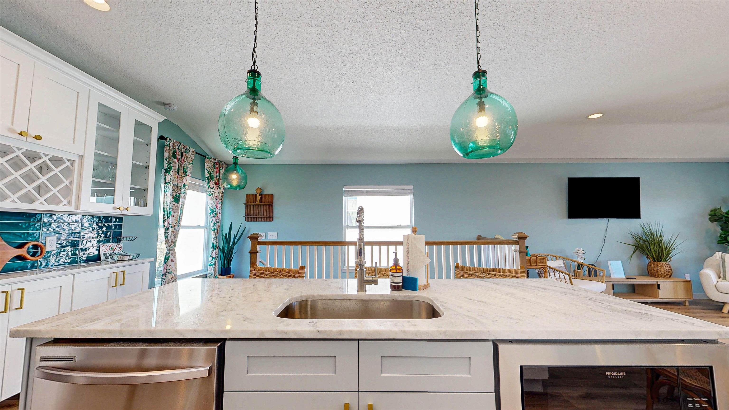 Image 28 of 90 For 16-18-20 Inlet Pl