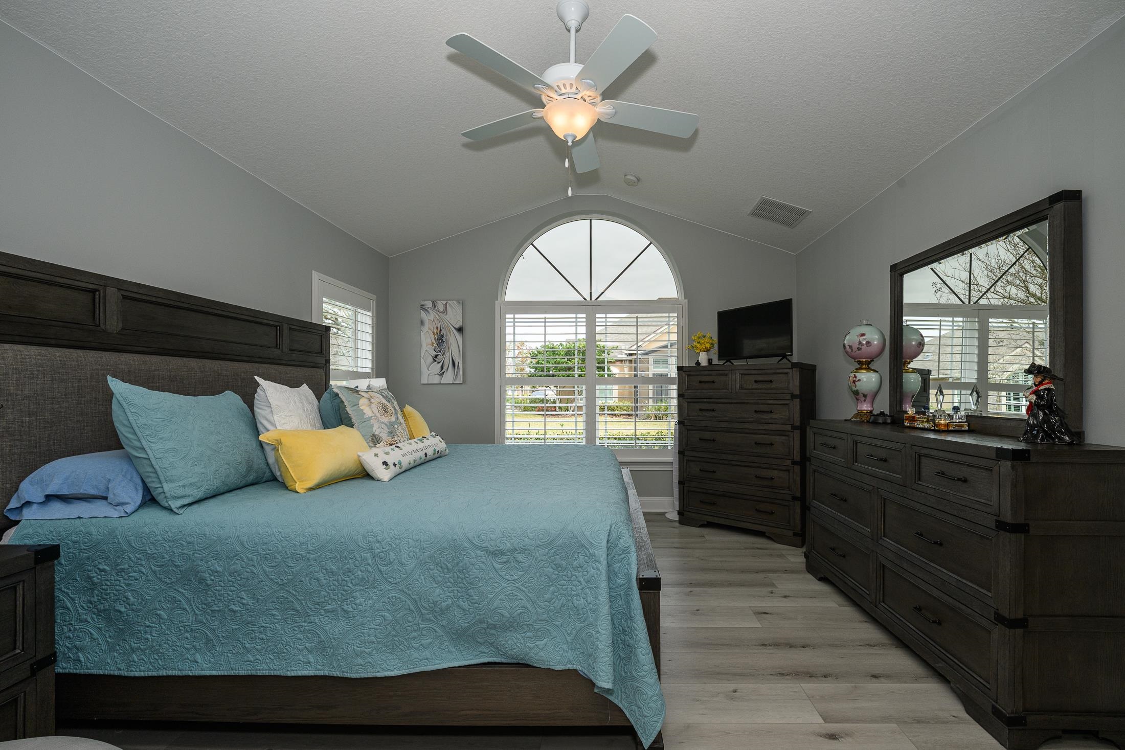 Image 28 of 67 For 68 Ocale Ct  