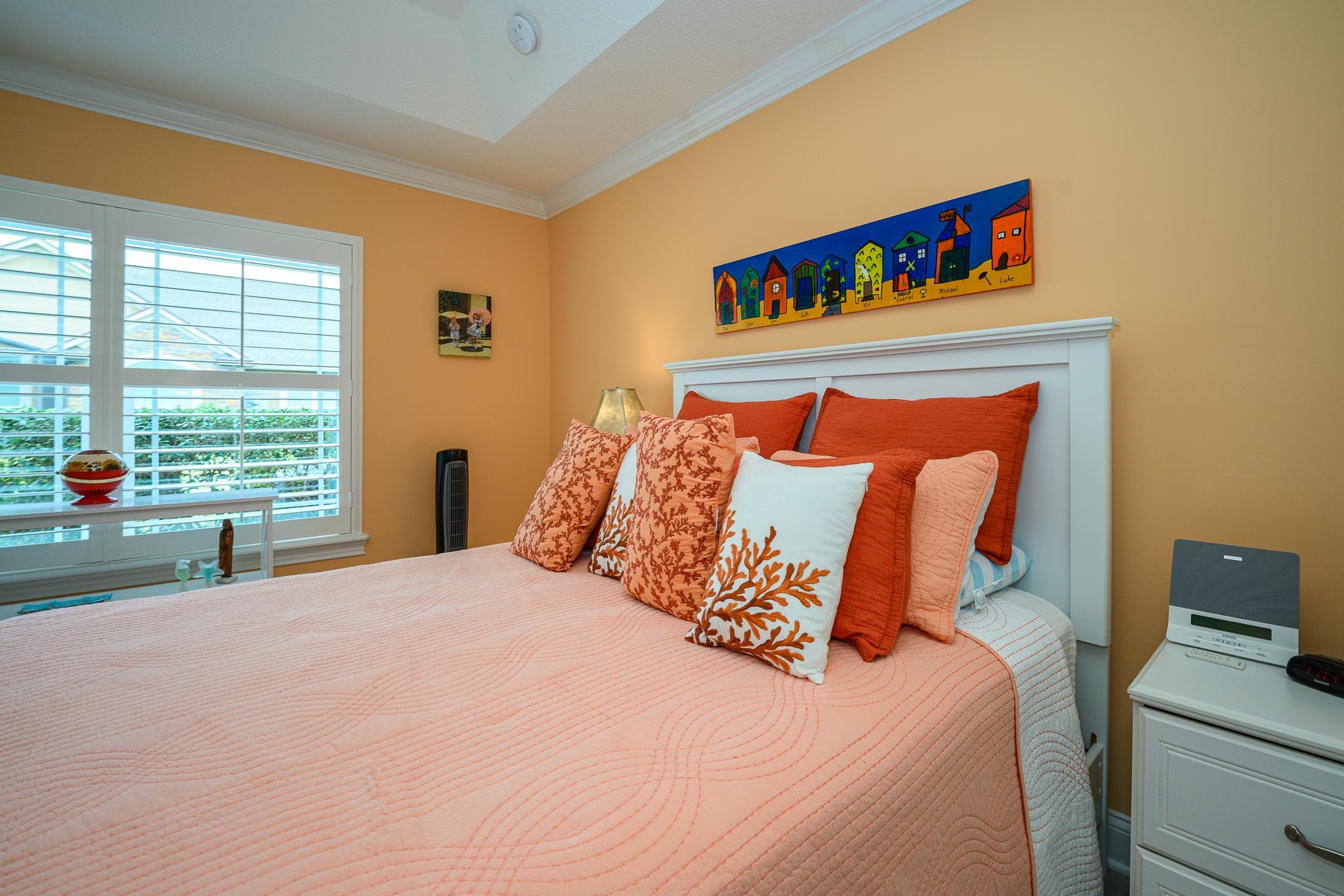 Image 46 of 67 For 68 Ocale Ct  