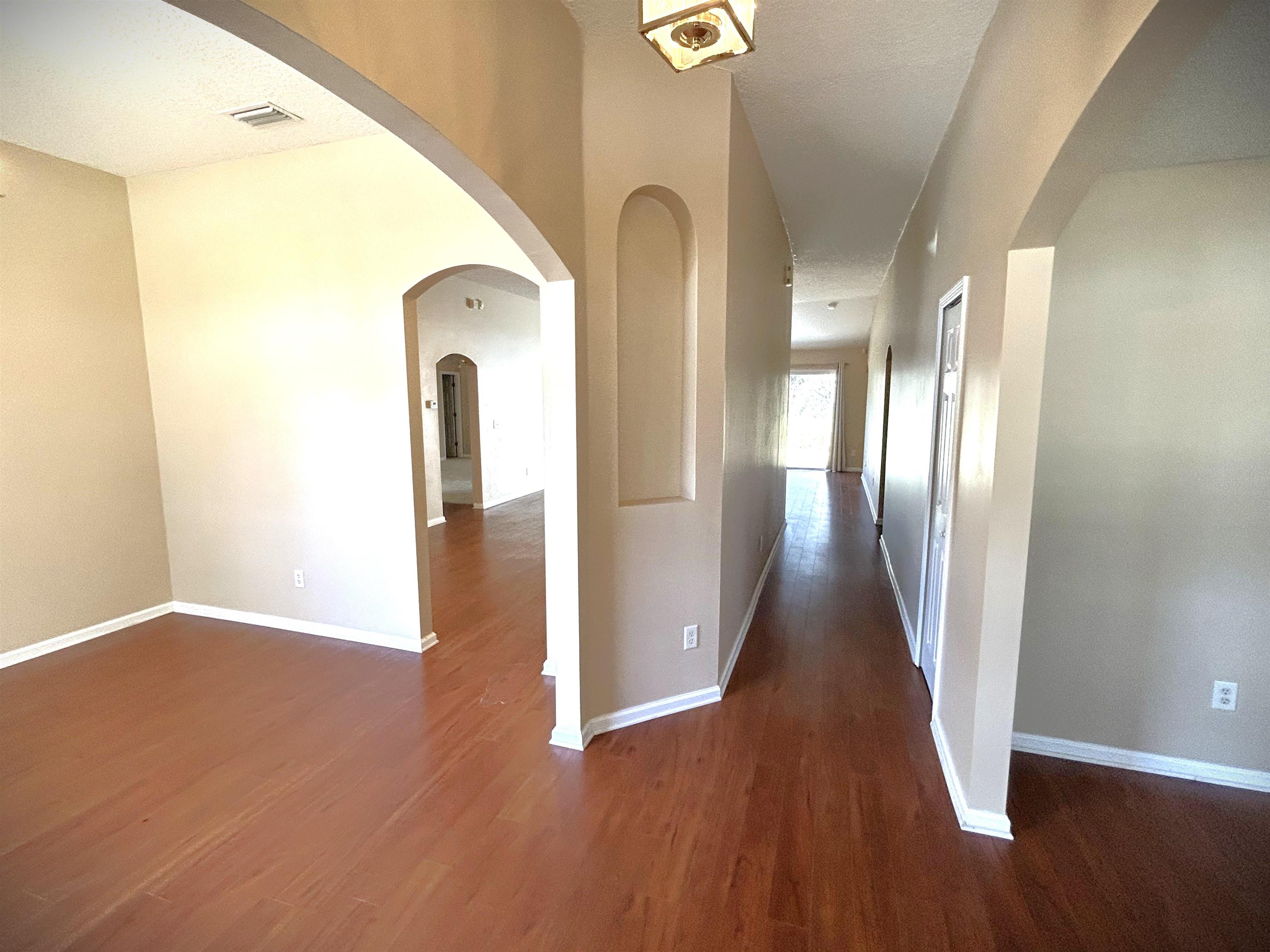 Image 2 of 27 For 2013 Fieldstone Ct