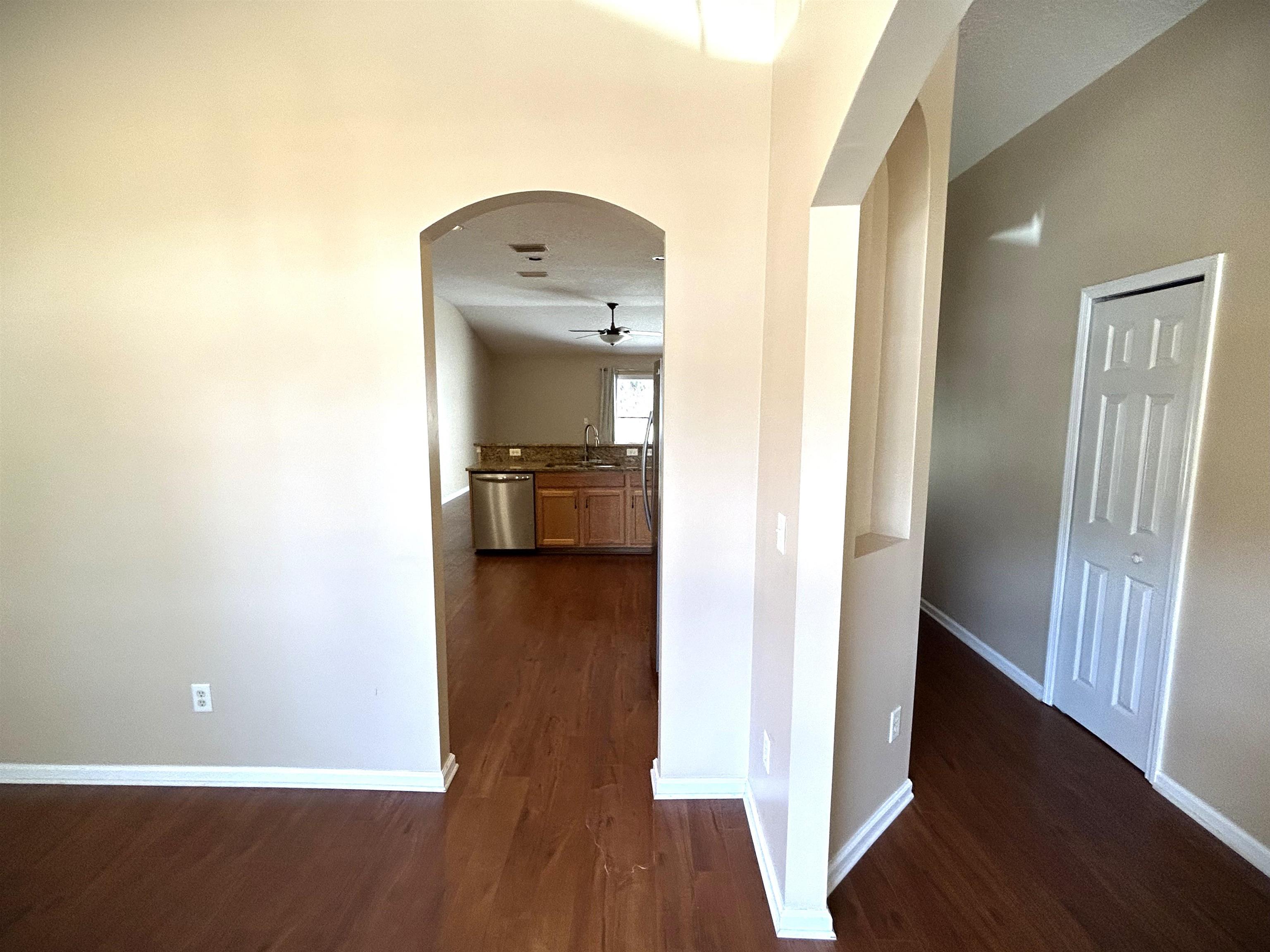 Image 7 of 27 For 2013 Fieldstone Ct