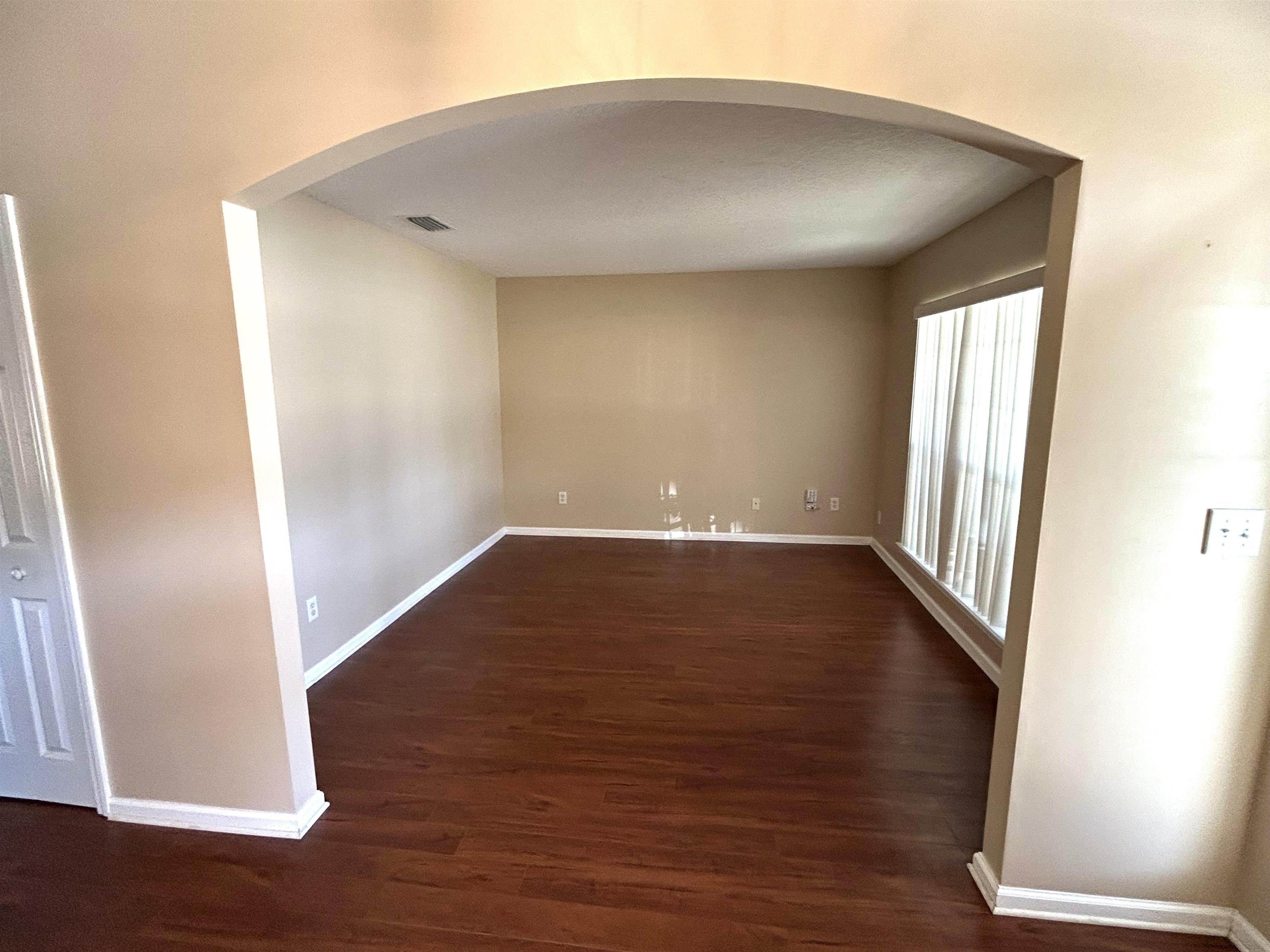 Image 9 of 27 For 2013 Fieldstone Ct