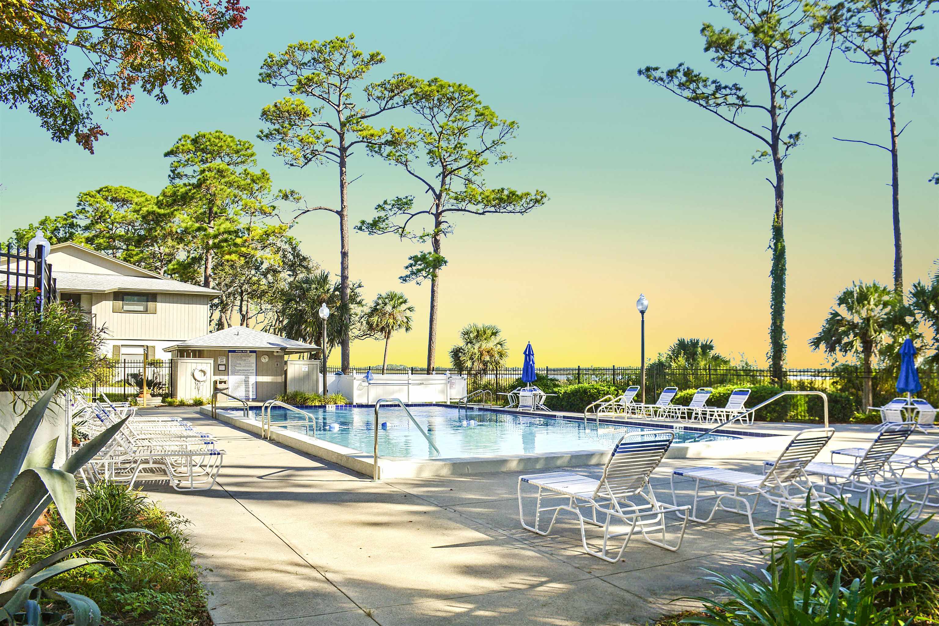 Image 30 of 36 For 28 Catalonia Ct