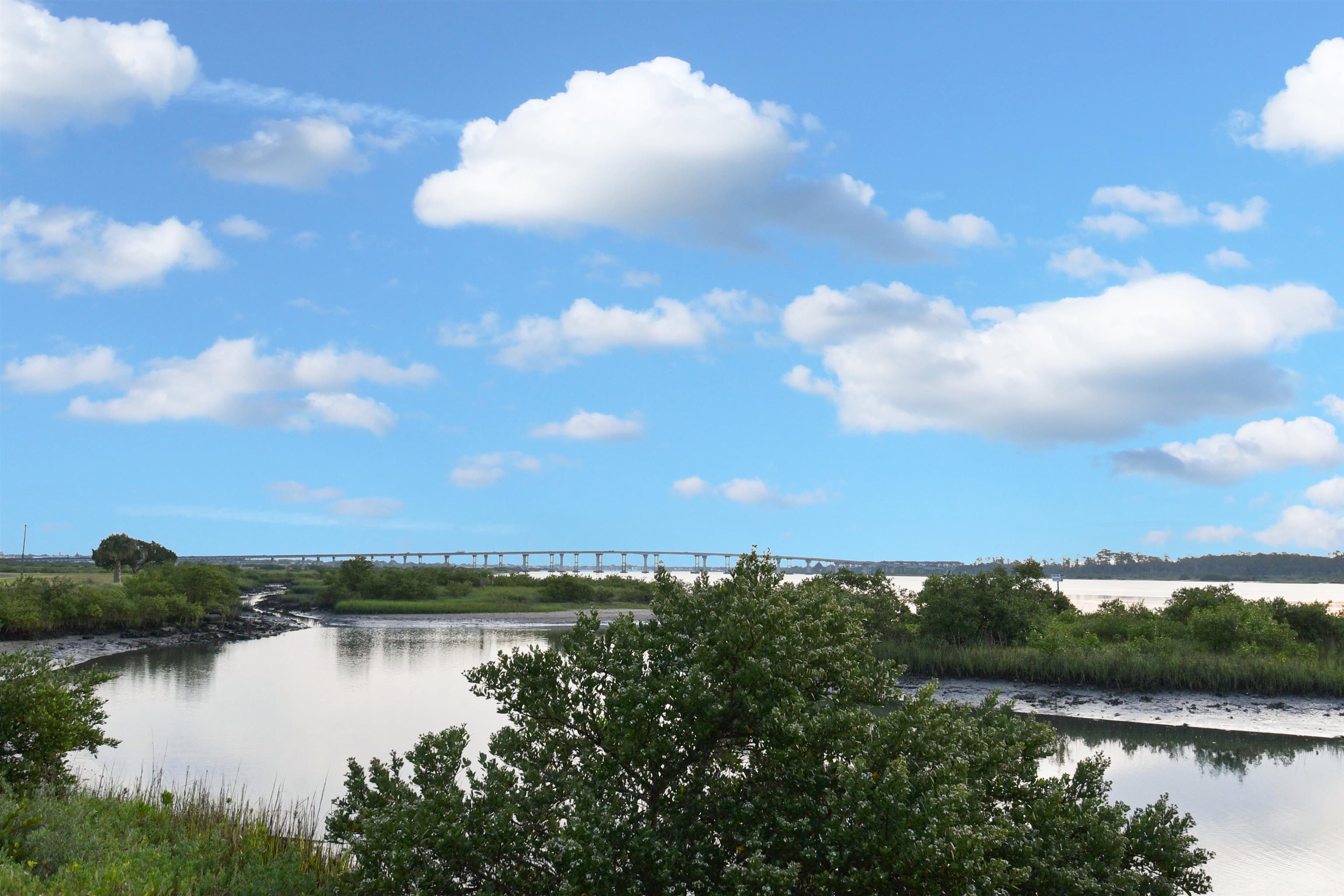 Image 33 of 36 For 28 Catalonia Ct