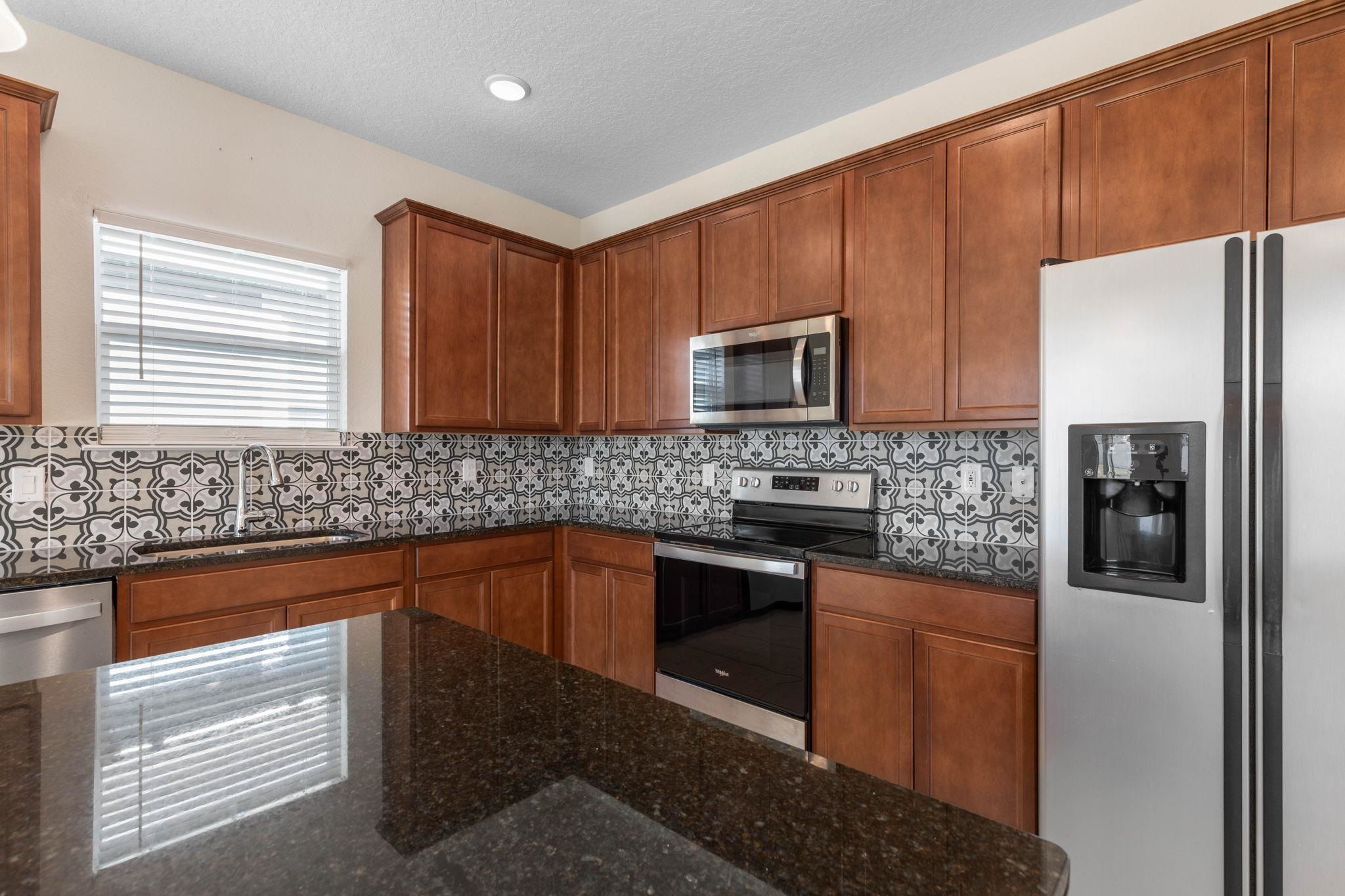 Image 18 of 53 For 3 Oakleaf Way