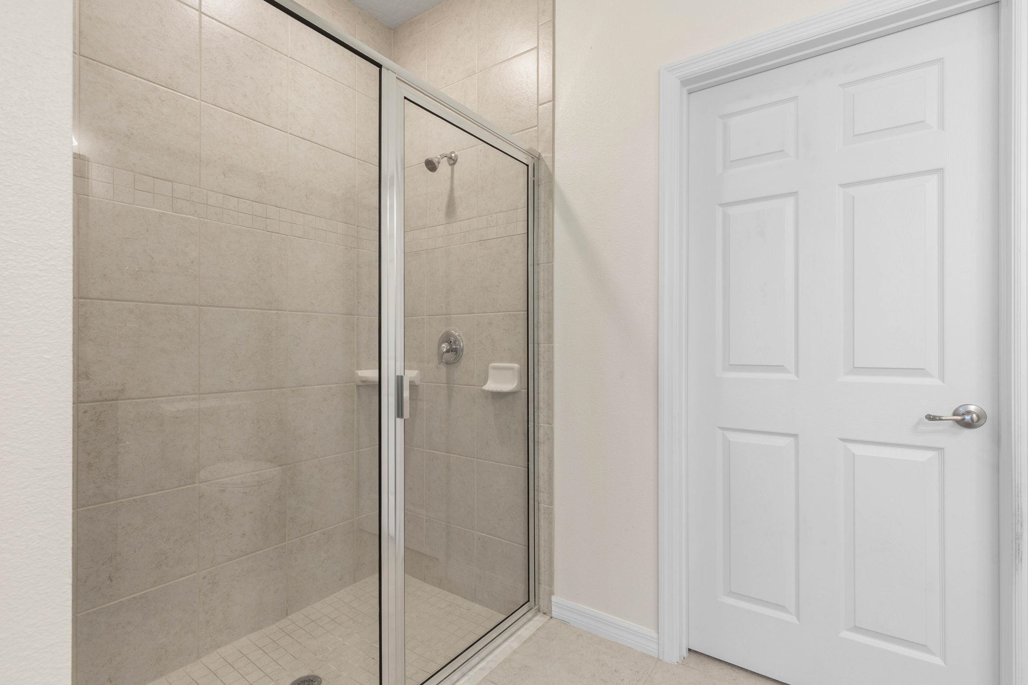 Image 24 of 53 For 3 Oakleaf Way