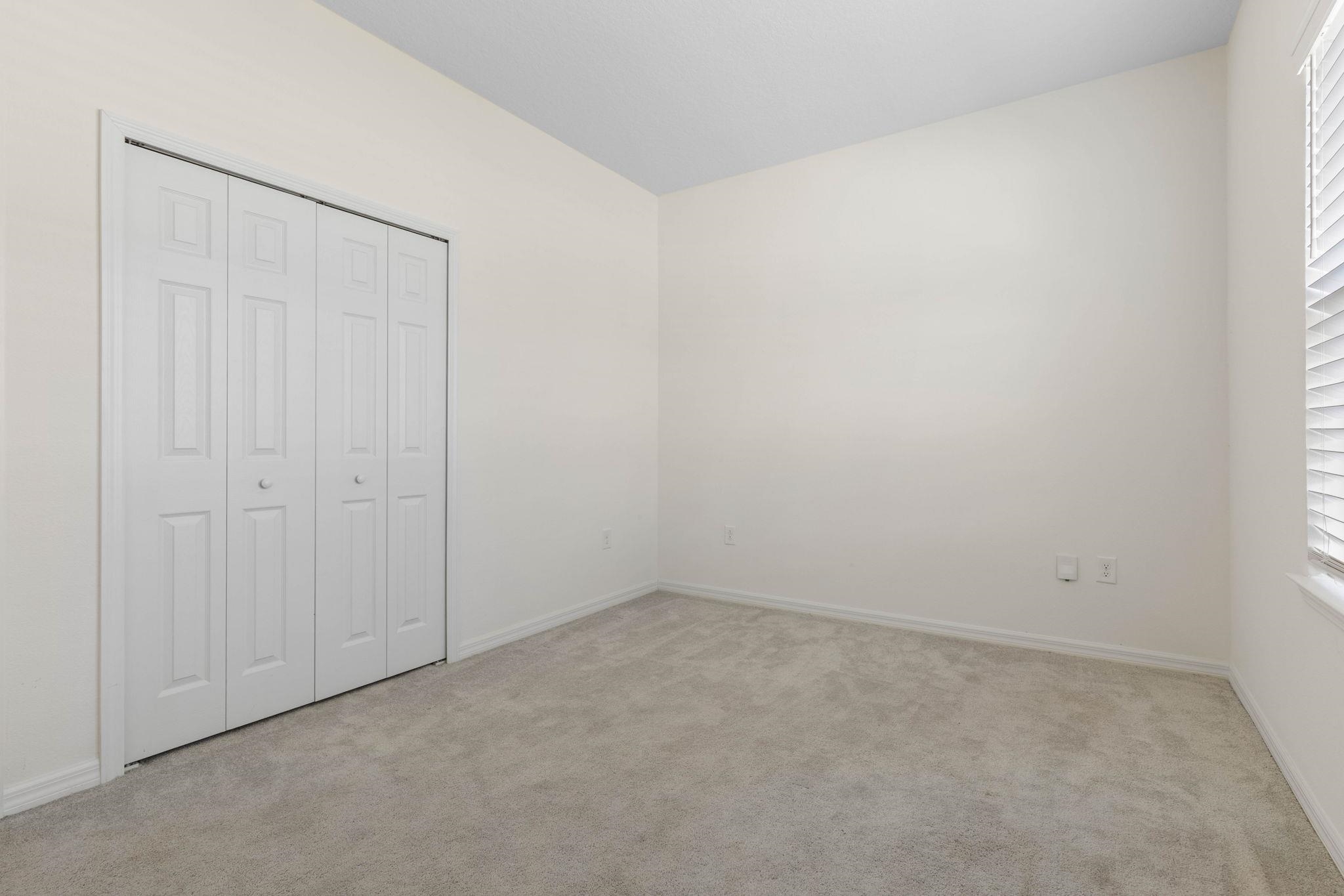 Image 26 of 53 For 3 Oakleaf Way