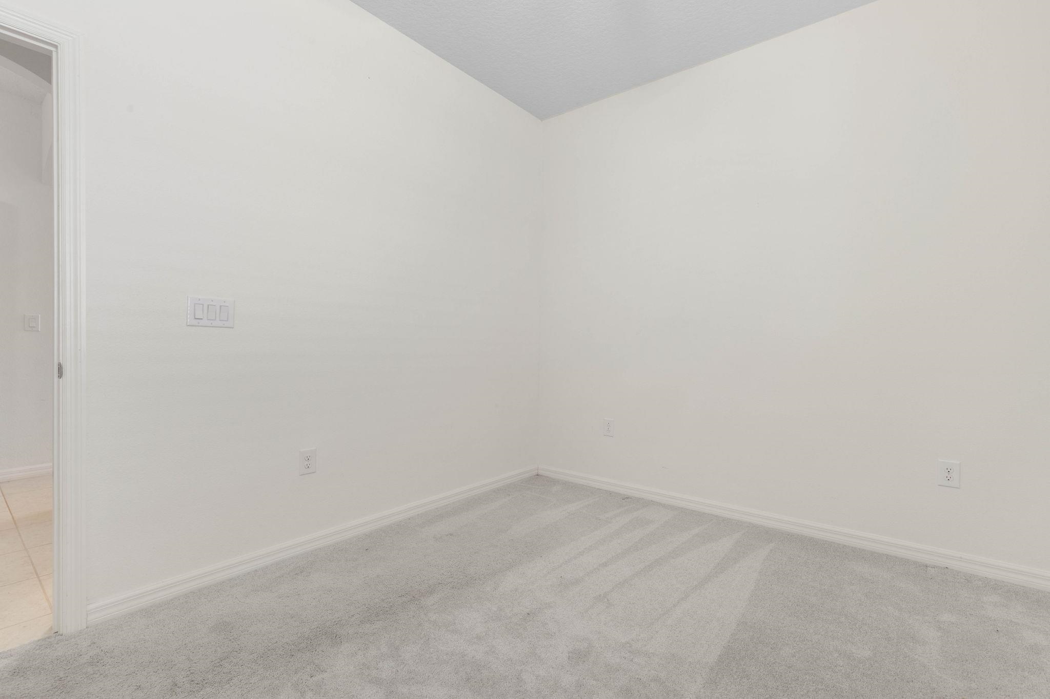 Image 30 of 53 For 3 Oakleaf Way