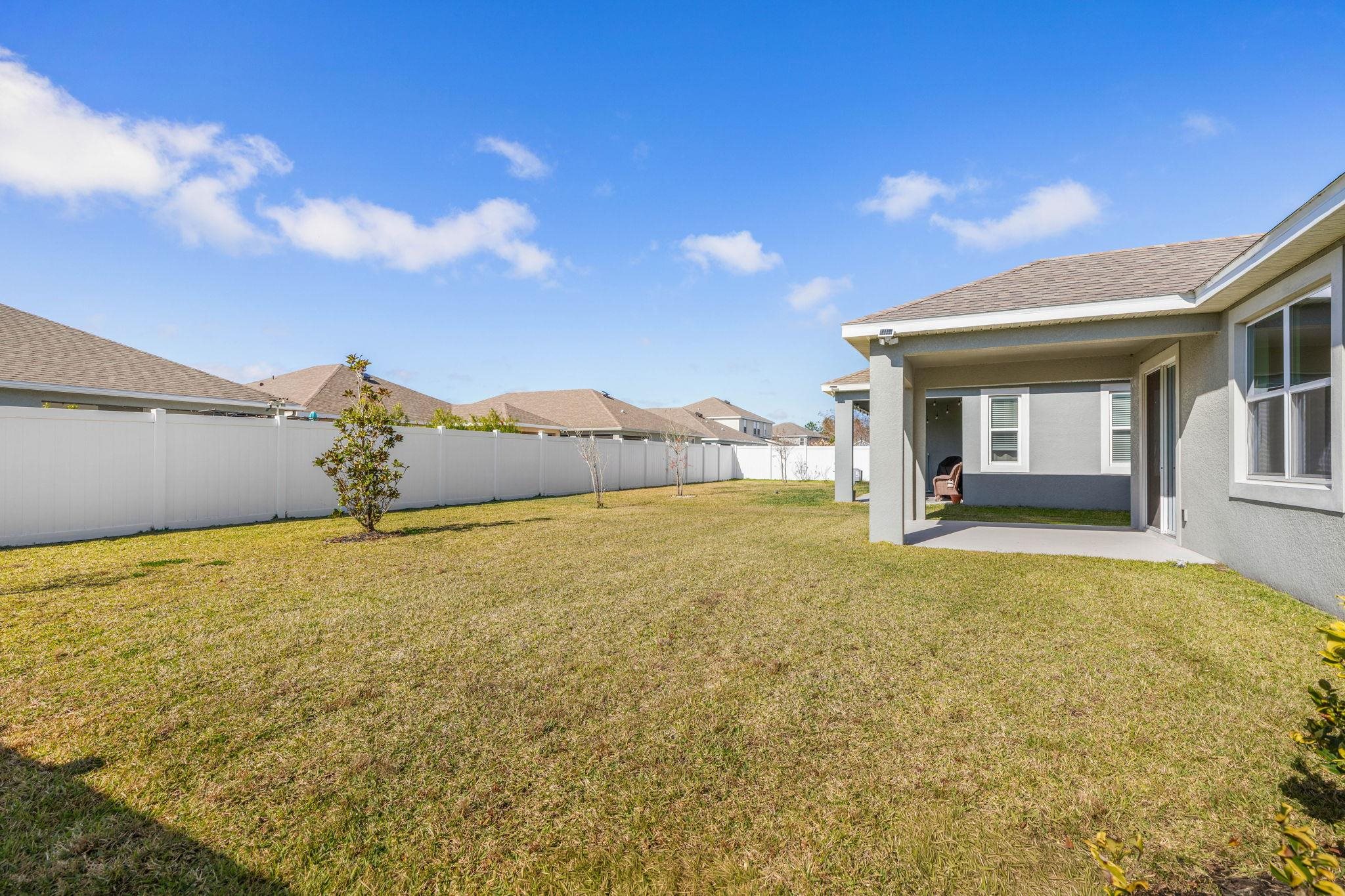 Image 38 of 53 For 3 Oakleaf Way