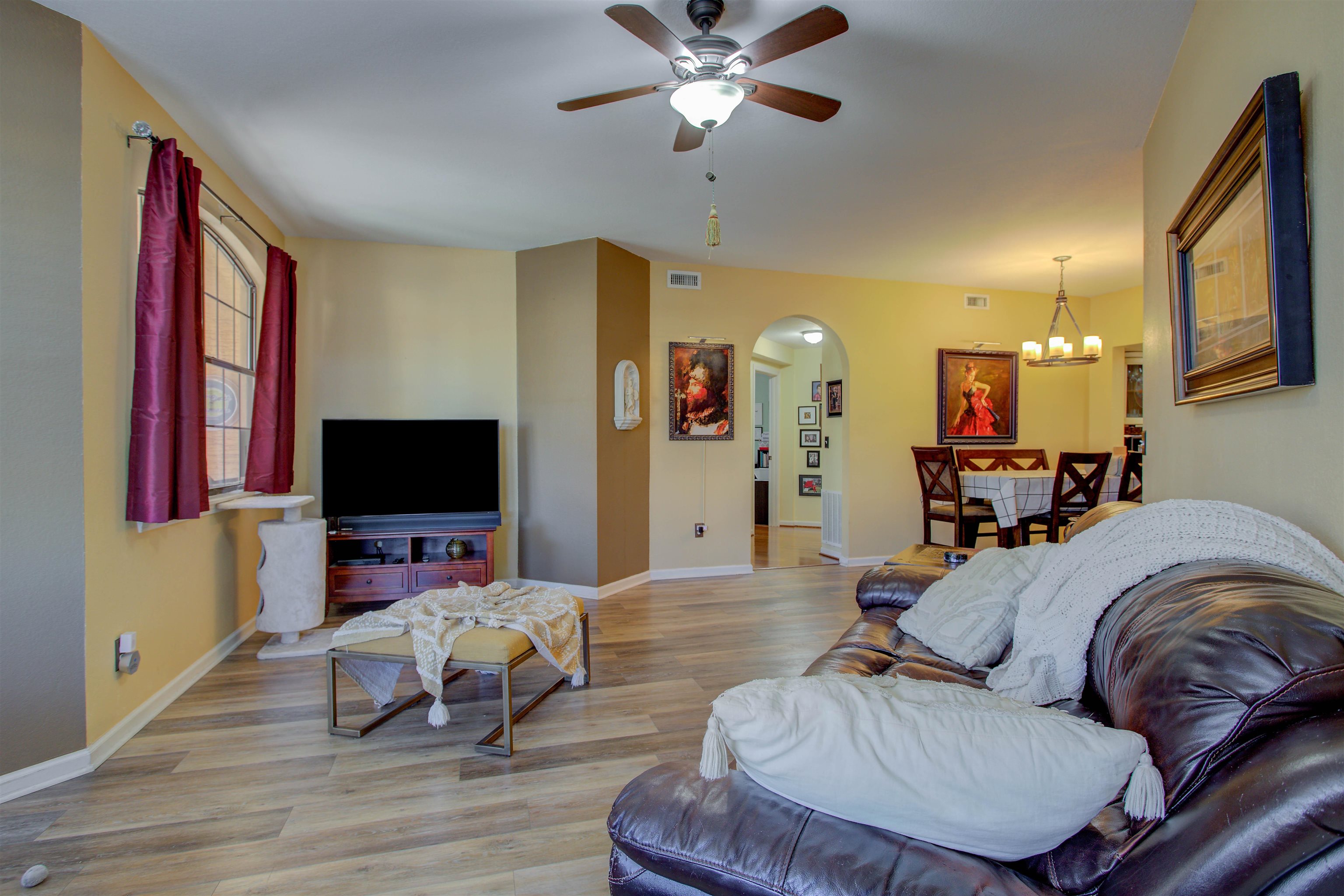 Image 30 of 66 For 1800 Vista Cove Rd