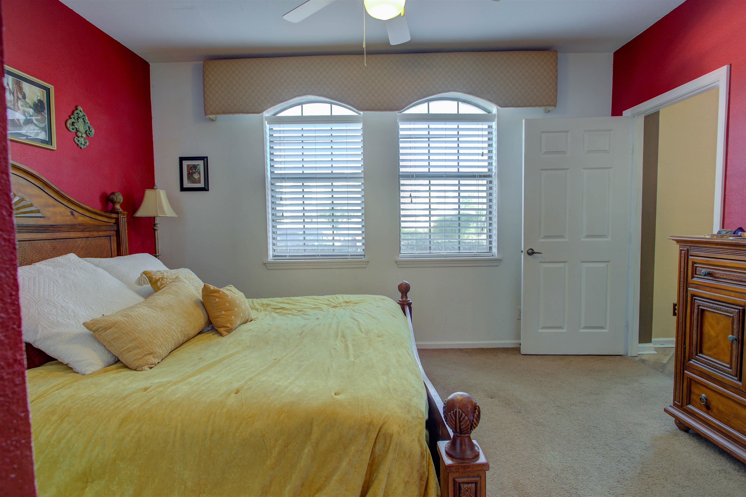 Image 34 of 66 For 1800 Vista Cove Rd