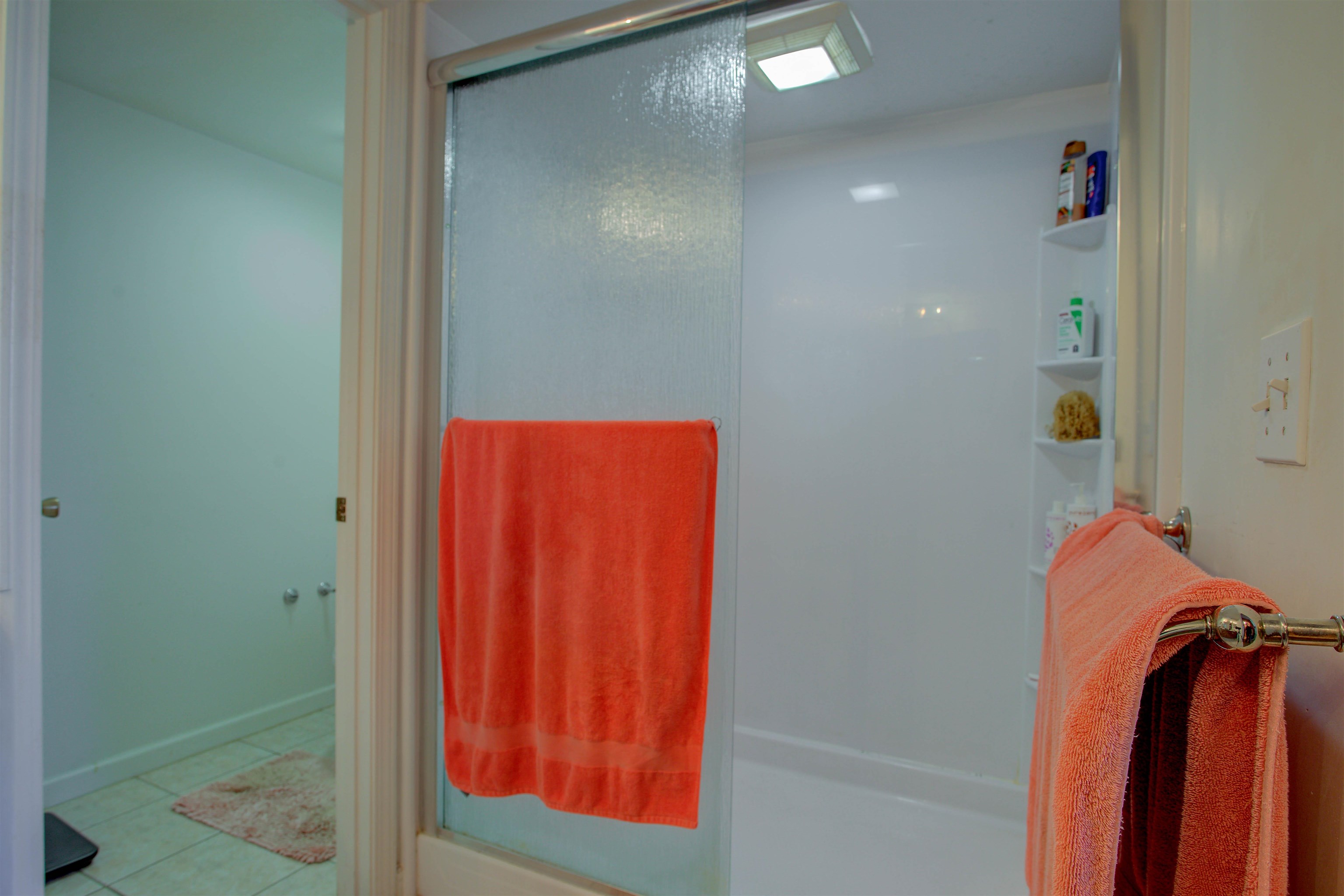 Image 38 of 66 For 1800 Vista Cove Rd