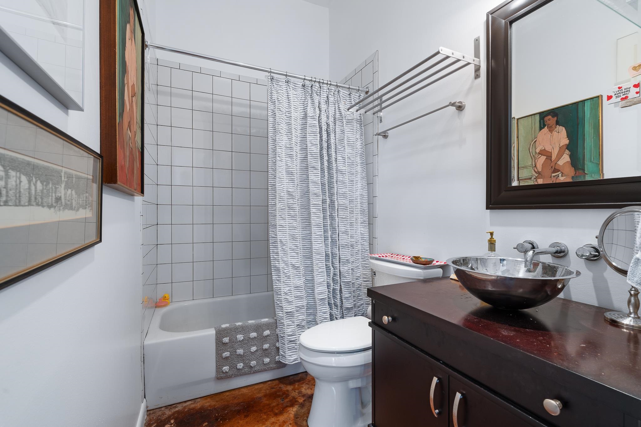 Image 15 of 43 For 320 Ravenswood Dr