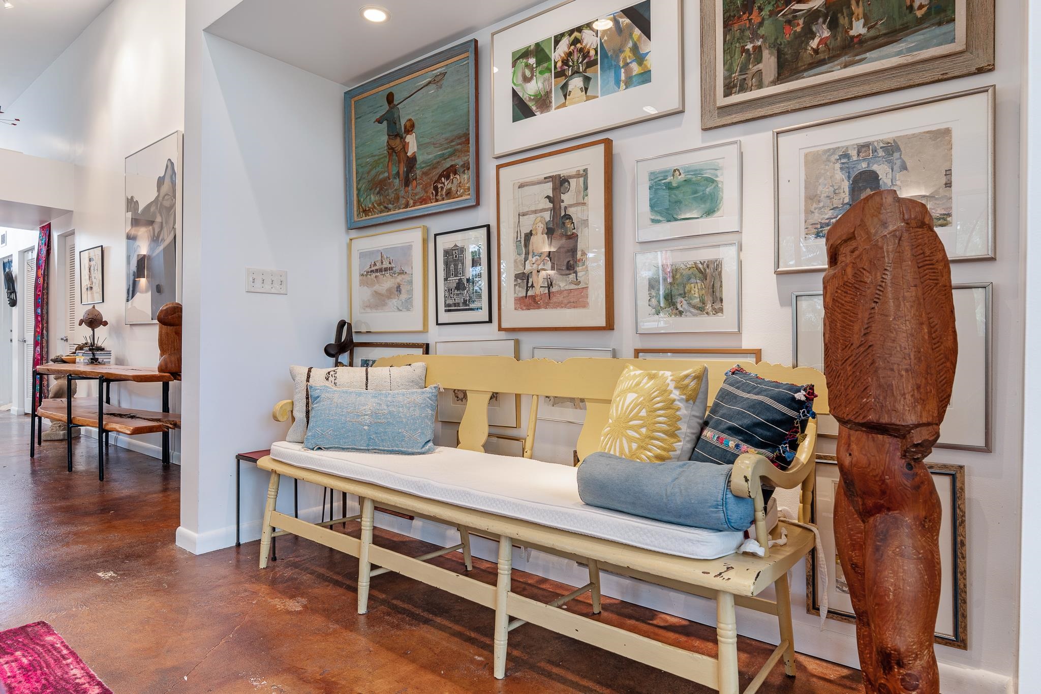 Image 30 of 43 For 320 Ravenswood Dr