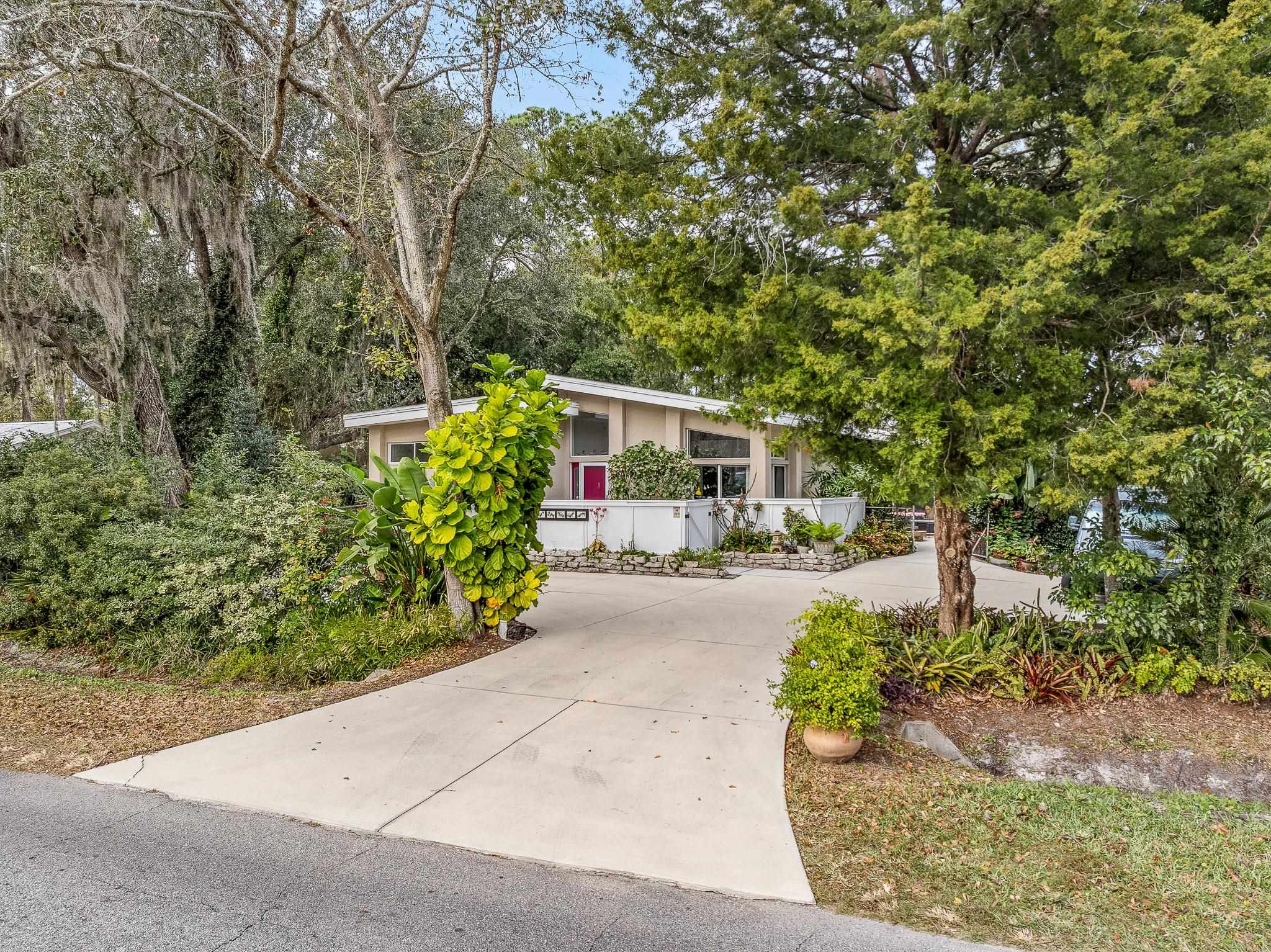 Image 43 of 43 For 320 Ravenswood Dr