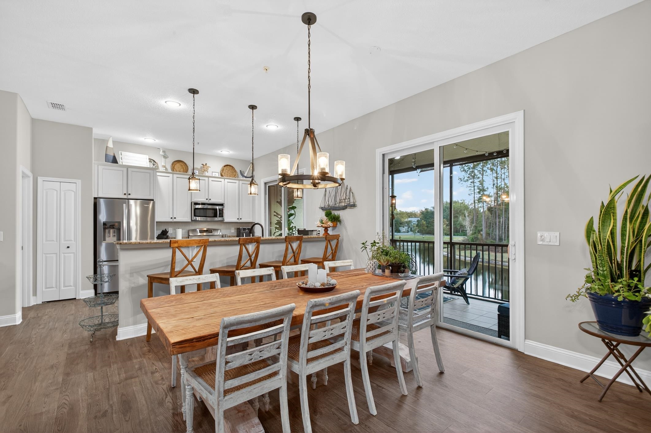 Image 15 of 48 For 121 Grand Ravine Dr