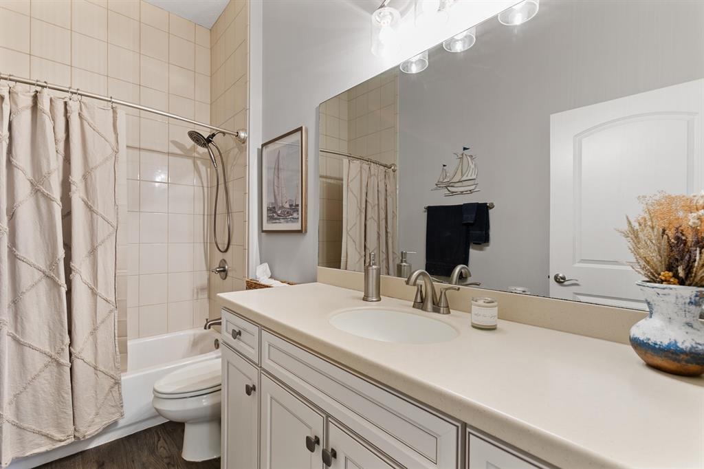 Image 24 of 48 For 121 Grand Ravine Dr