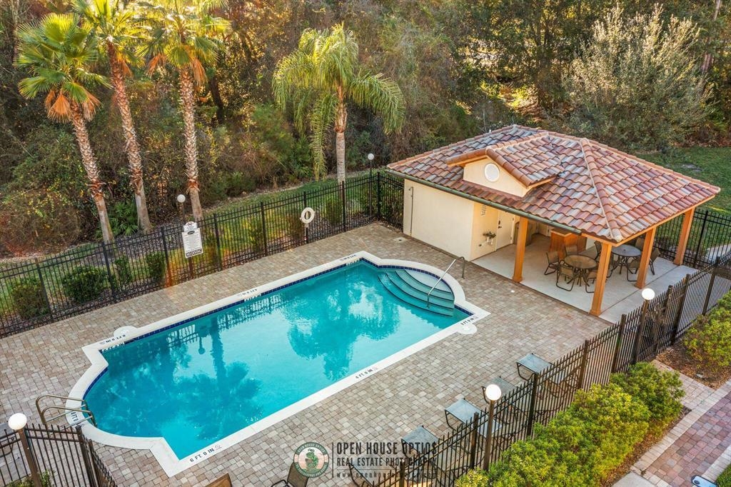 Image 4 of 48 For 121 Grand Ravine Dr