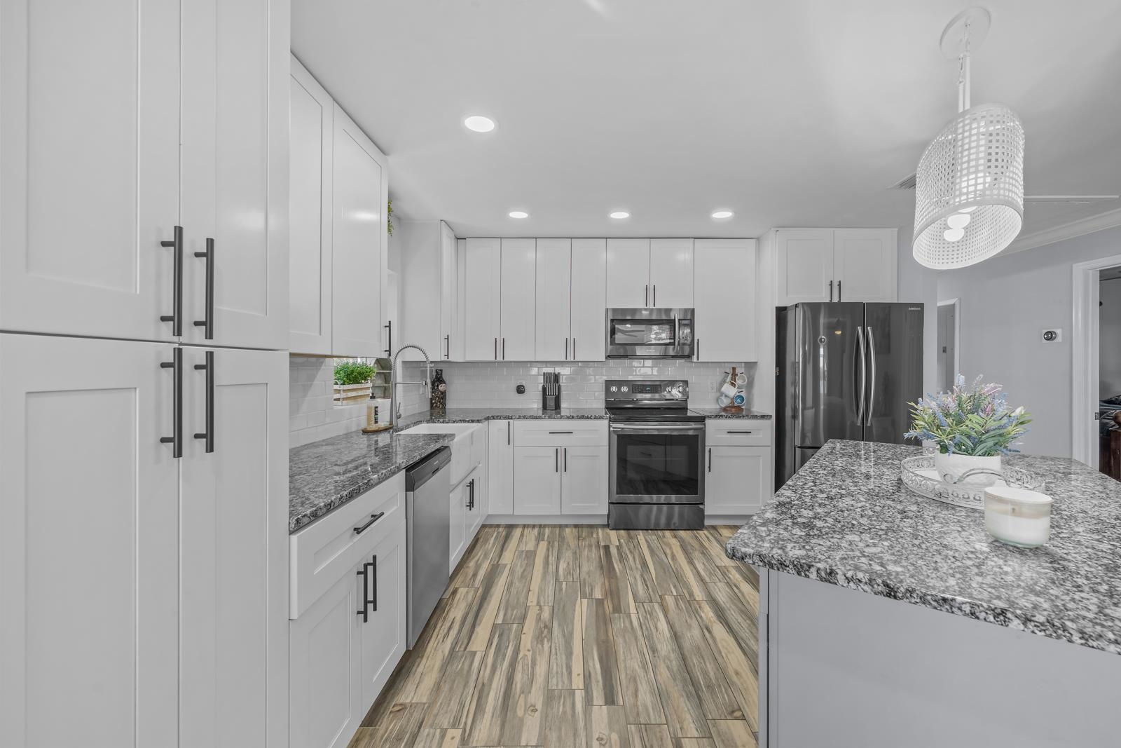 Image 10 of 73 For 130 Cedar Creek Rd