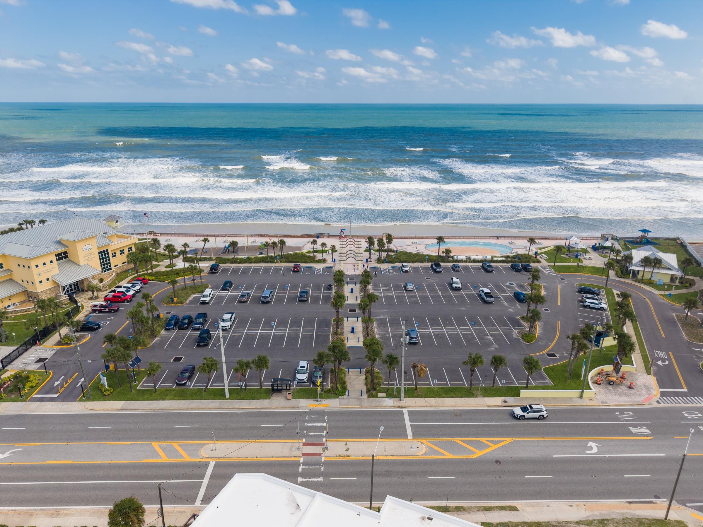 Image 22 of 51 For 517 Revilo Blvd