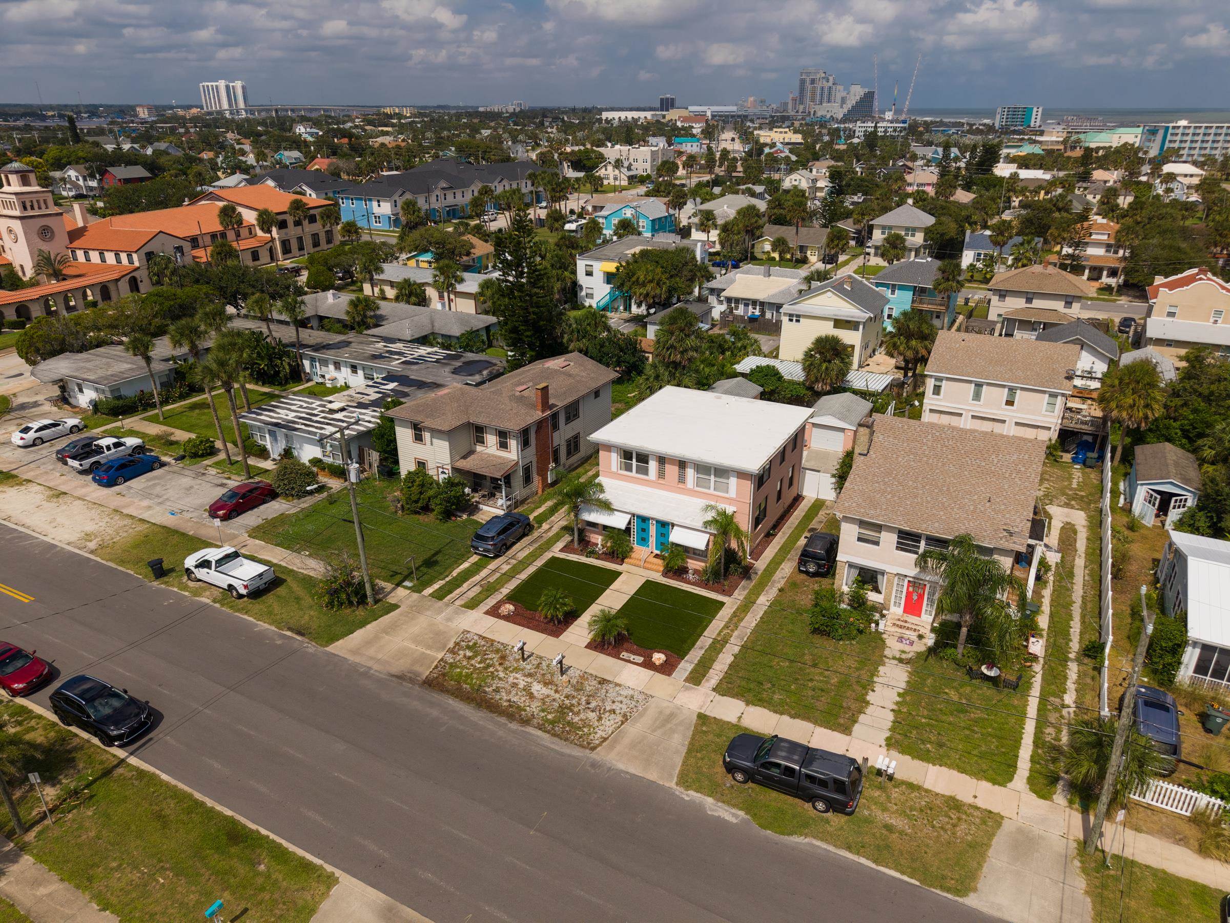 Image 50 of 51 For 517 Revilo Blvd