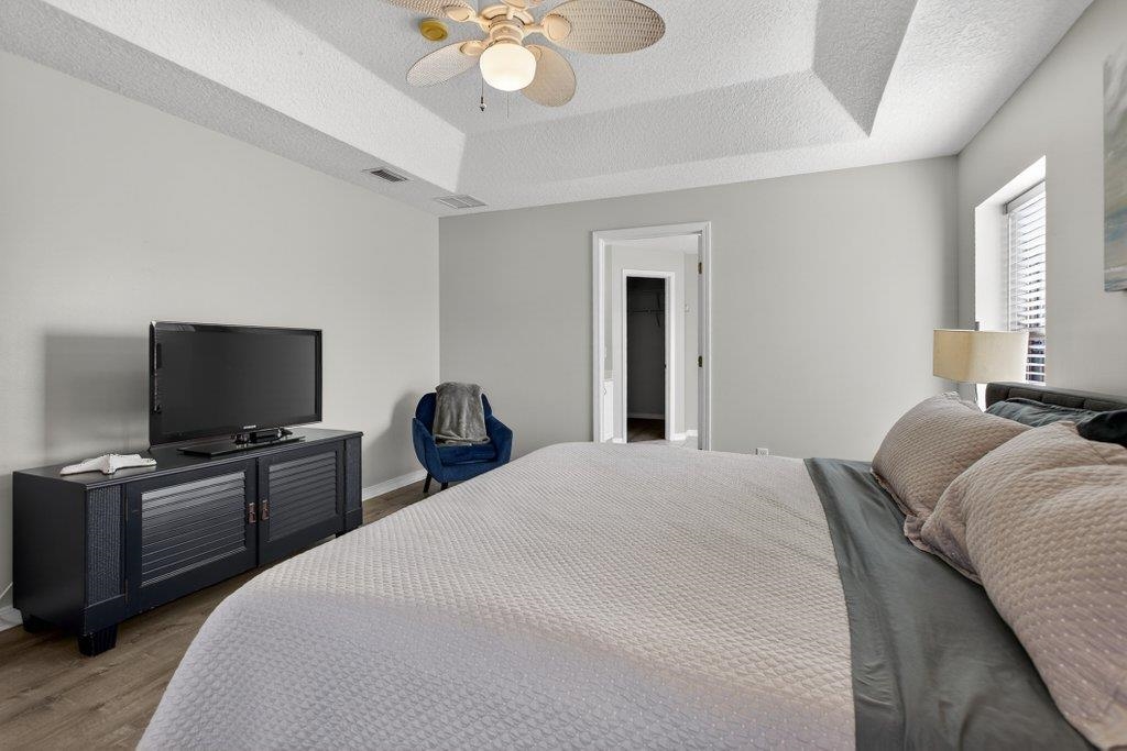 Image 26 of 67 For 254 Basque Road