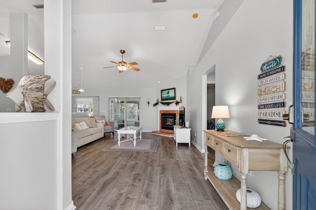 Image 8 of 67 For 254 Basque Road