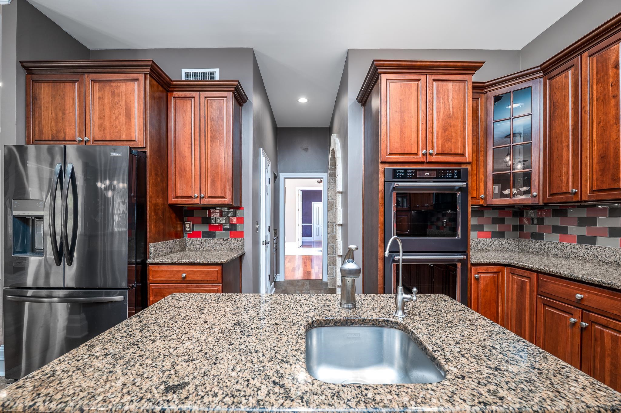 Image 32 of 80 For 707 Standish Dr