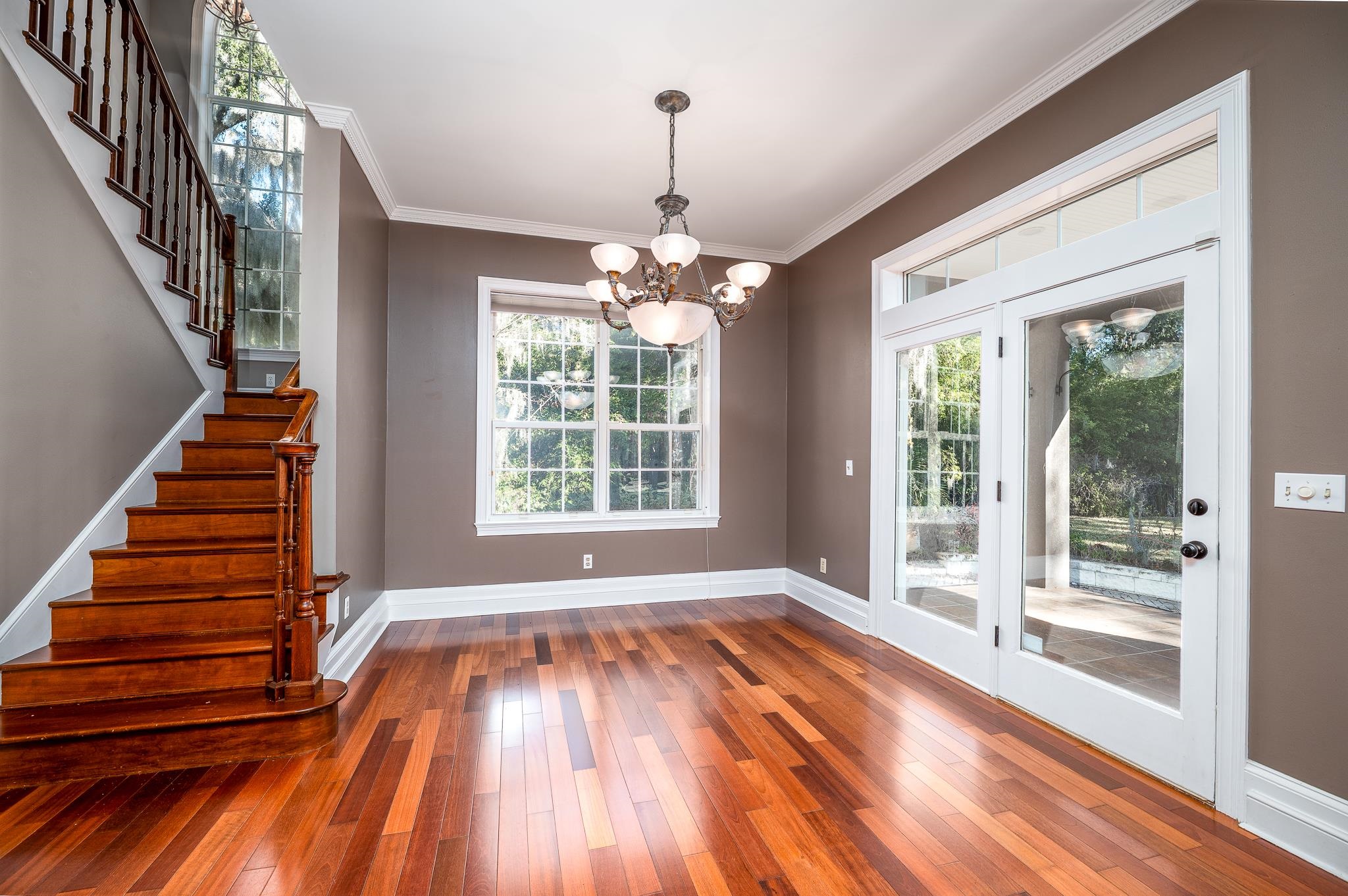 Image 34 of 80 For 707 Standish Dr