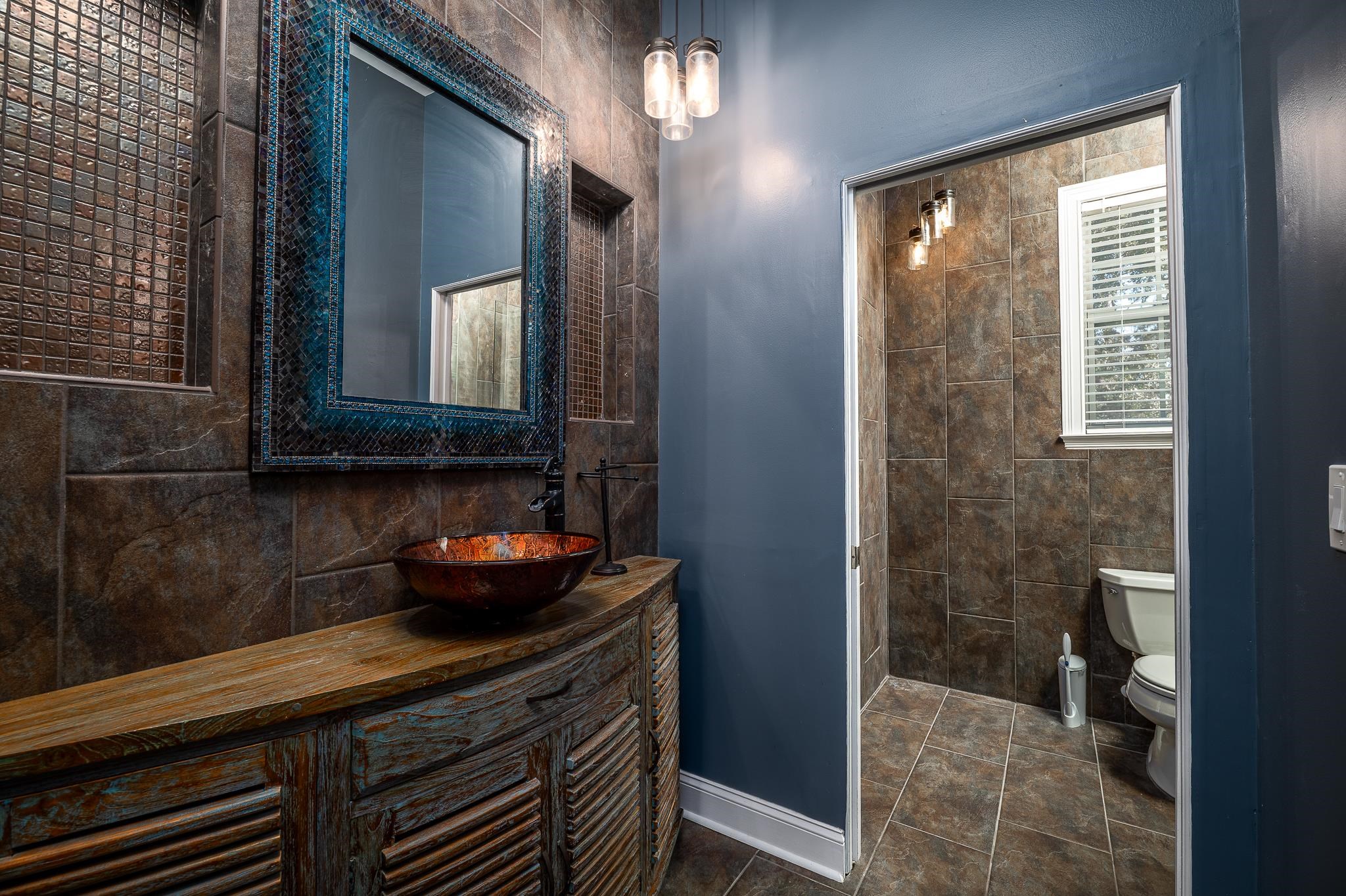 Image 45 of 80 For 707 Standish Dr