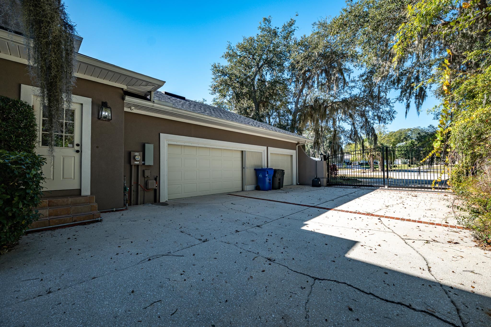 Image 63 of 80 For 707 Standish Dr