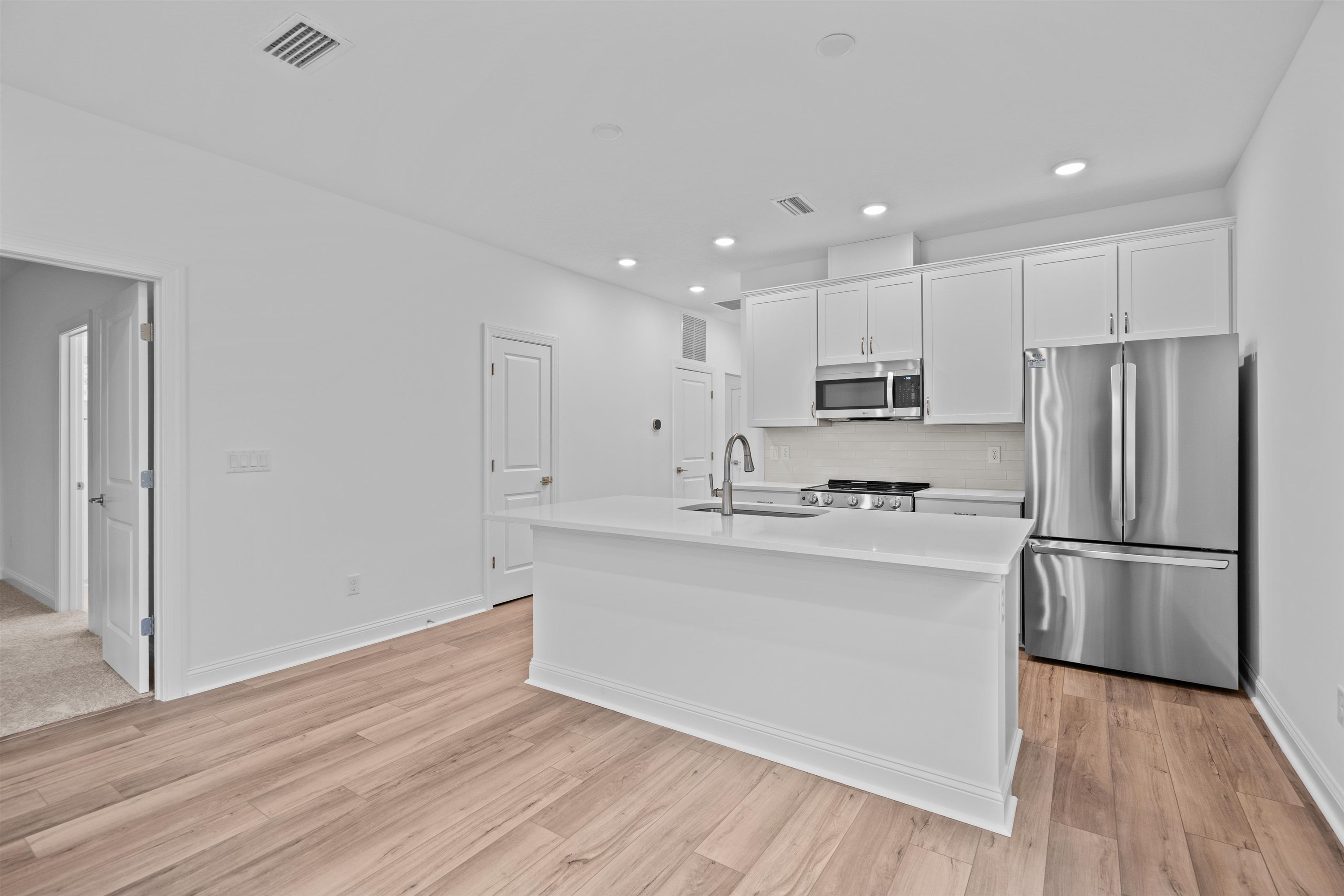 Image 14 of 24 For 108 Aspen Rd.