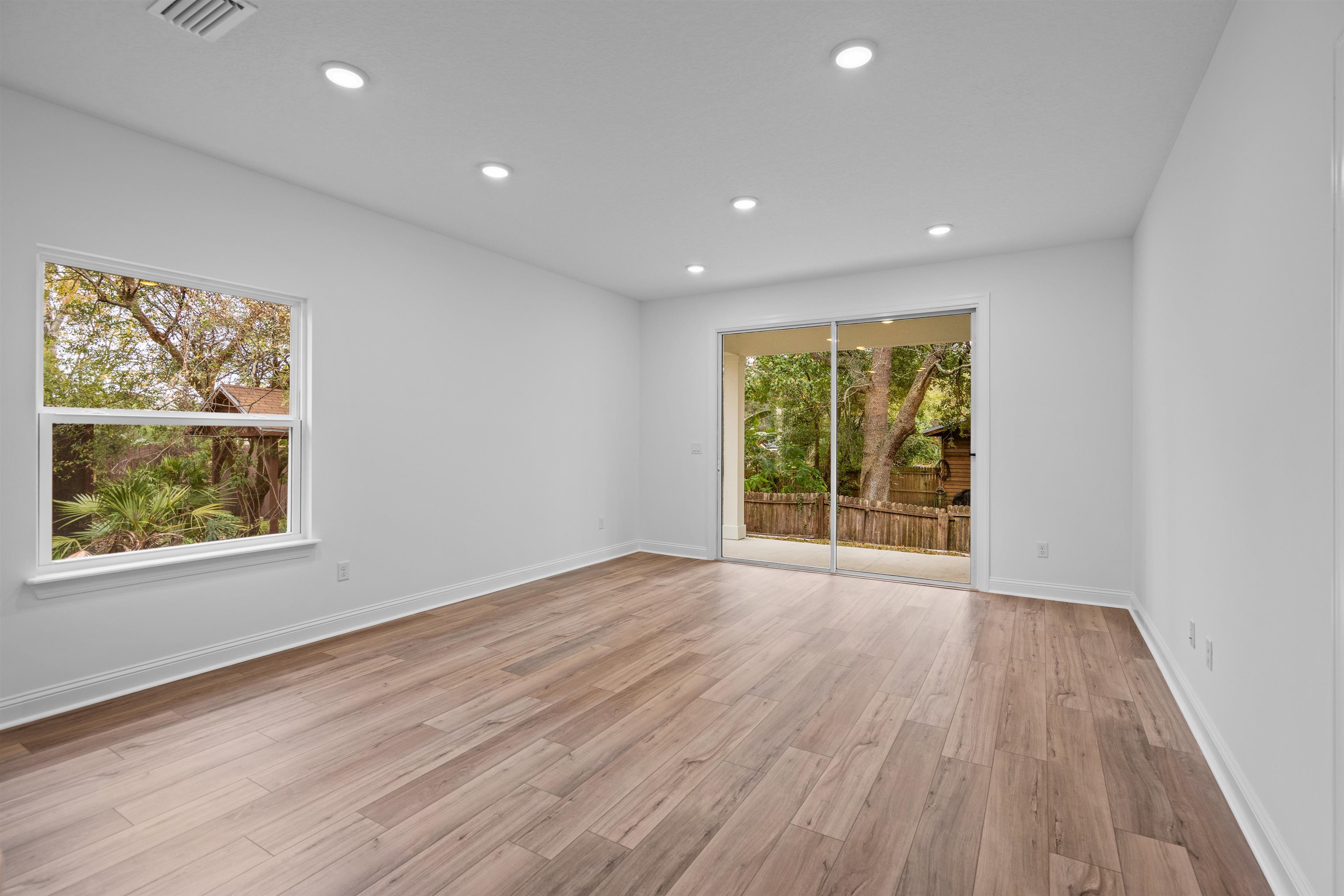 Image 16 of 24 For 108 Aspen Rd.