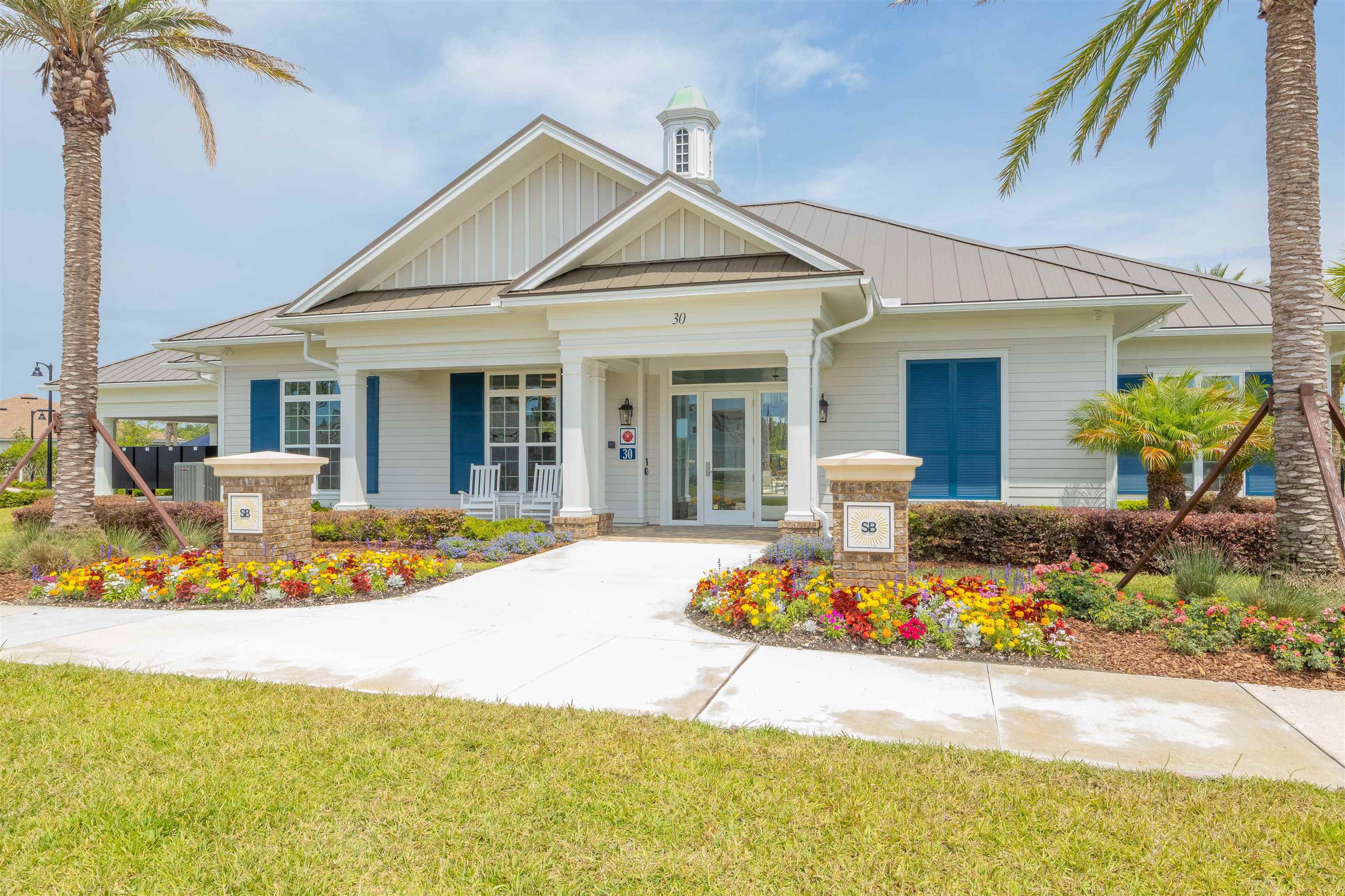 Image 46 of 51 For 166 Fairlake Cir