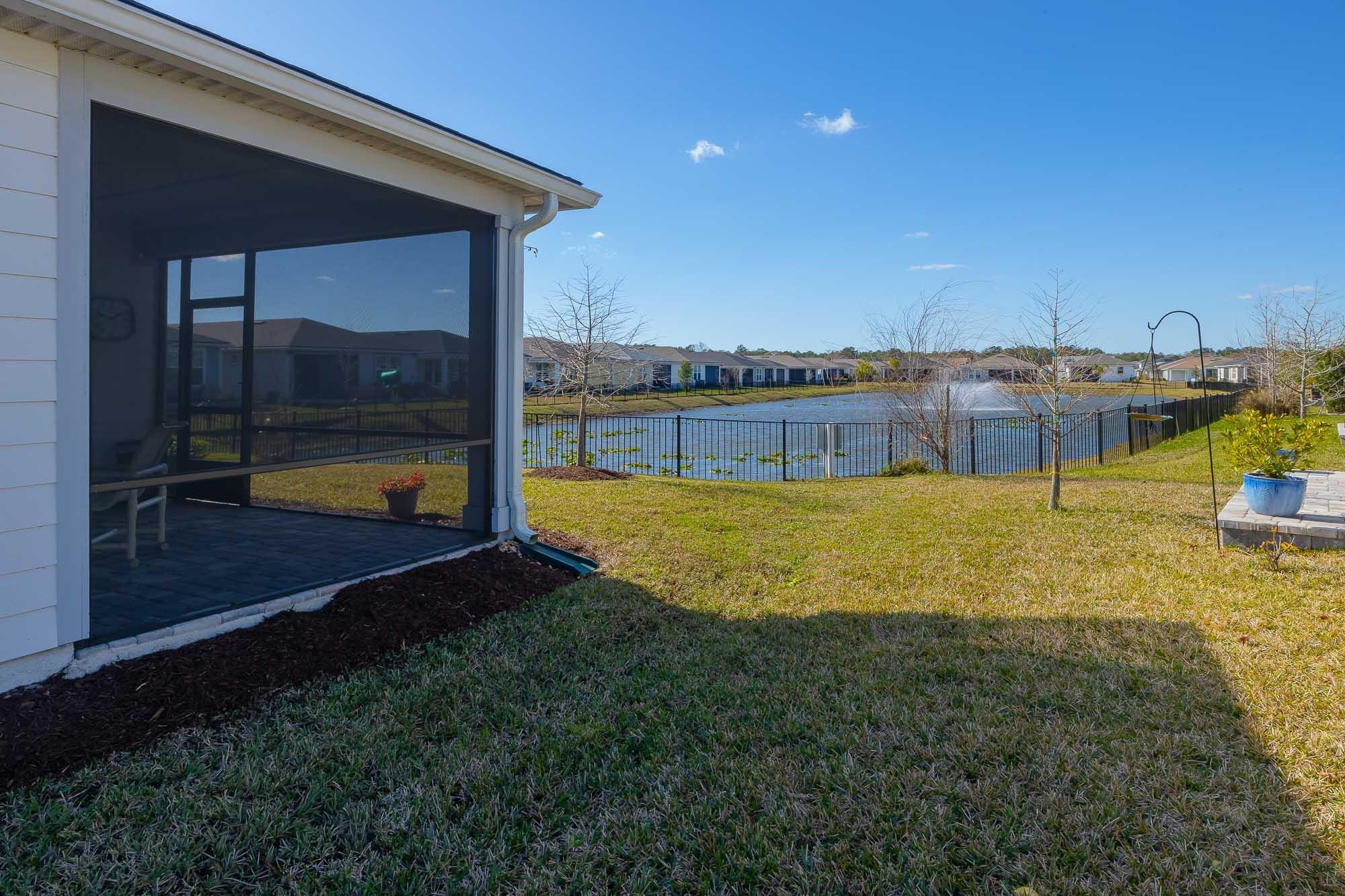 Image 6 of 51 For 166 Fairlake Cir