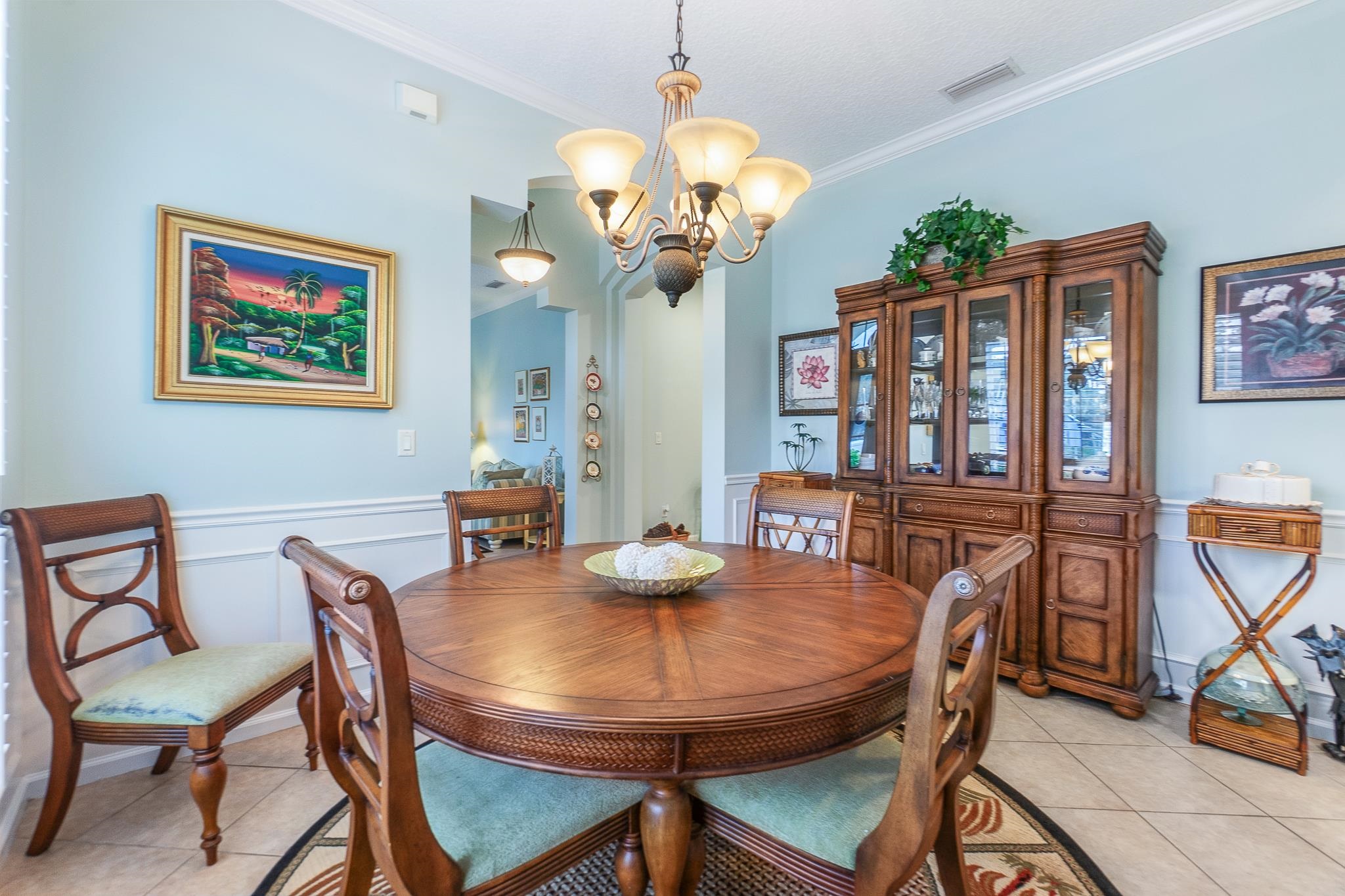 Image 14 of 71 For 376 Valverde Ln