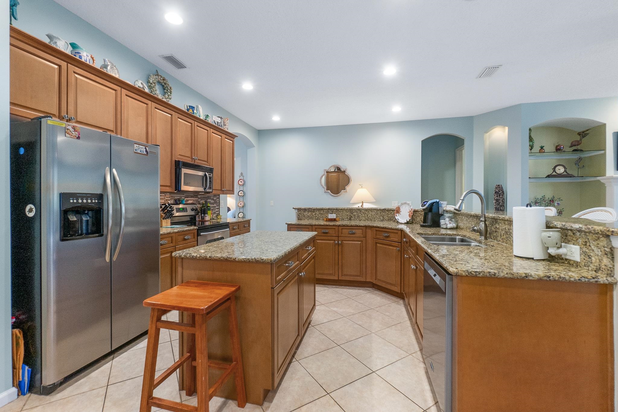 Image 17 of 71 For 376 Valverde Ln