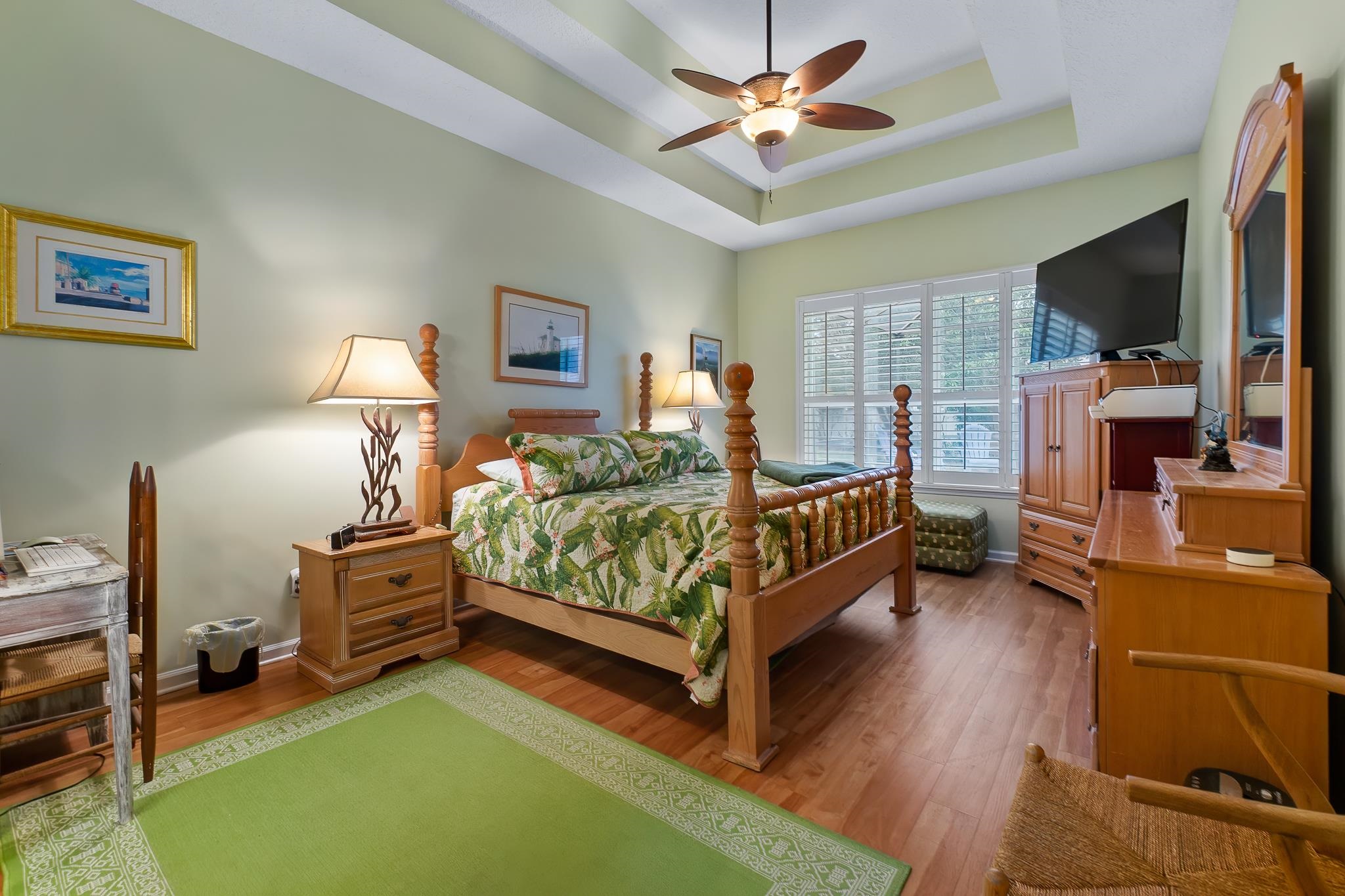 Image 27 of 71 For 376 Valverde Ln