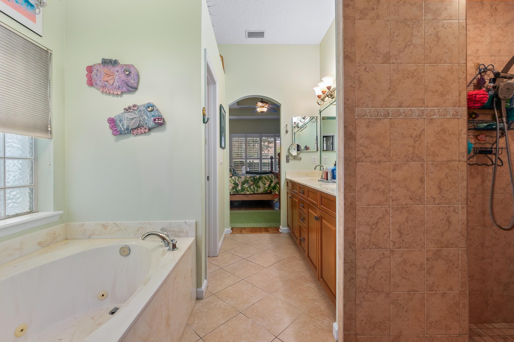 Image 31 of 71 For 376 Valverde Ln