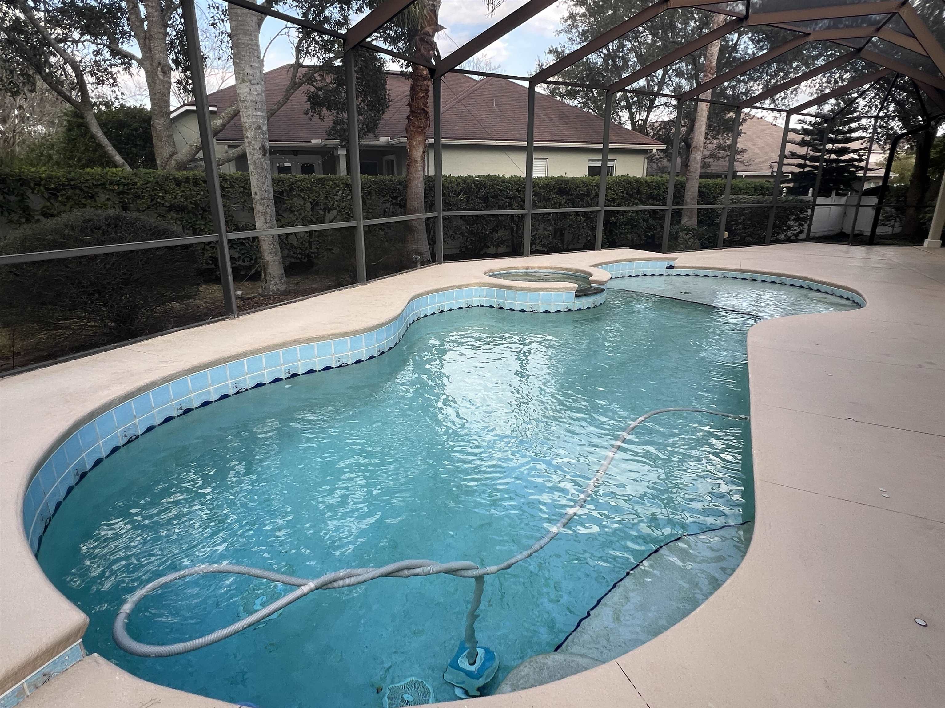 Image 42 of 71 For 376 Valverde Ln