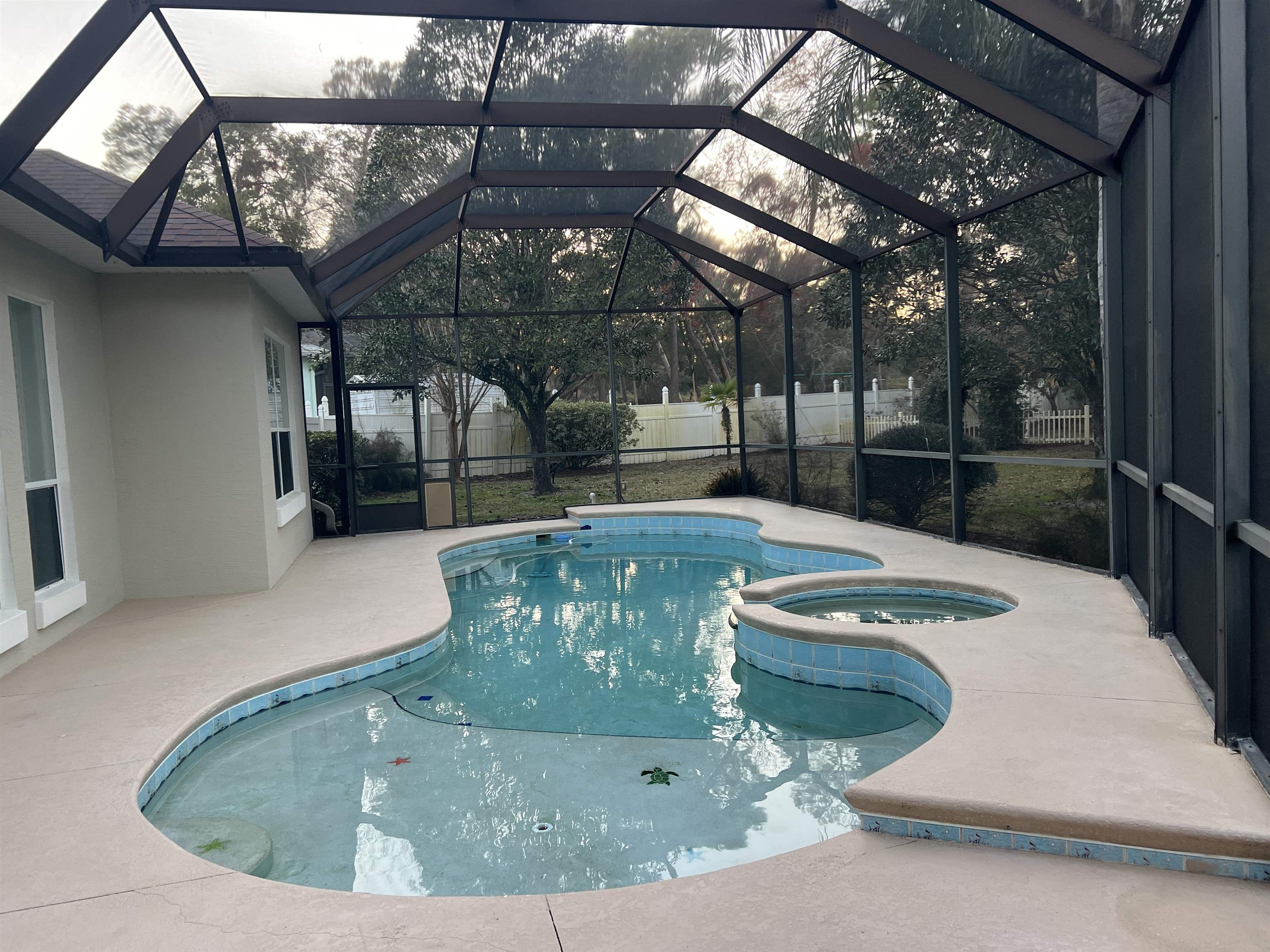 Image 44 of 71 For 376 Valverde Ln