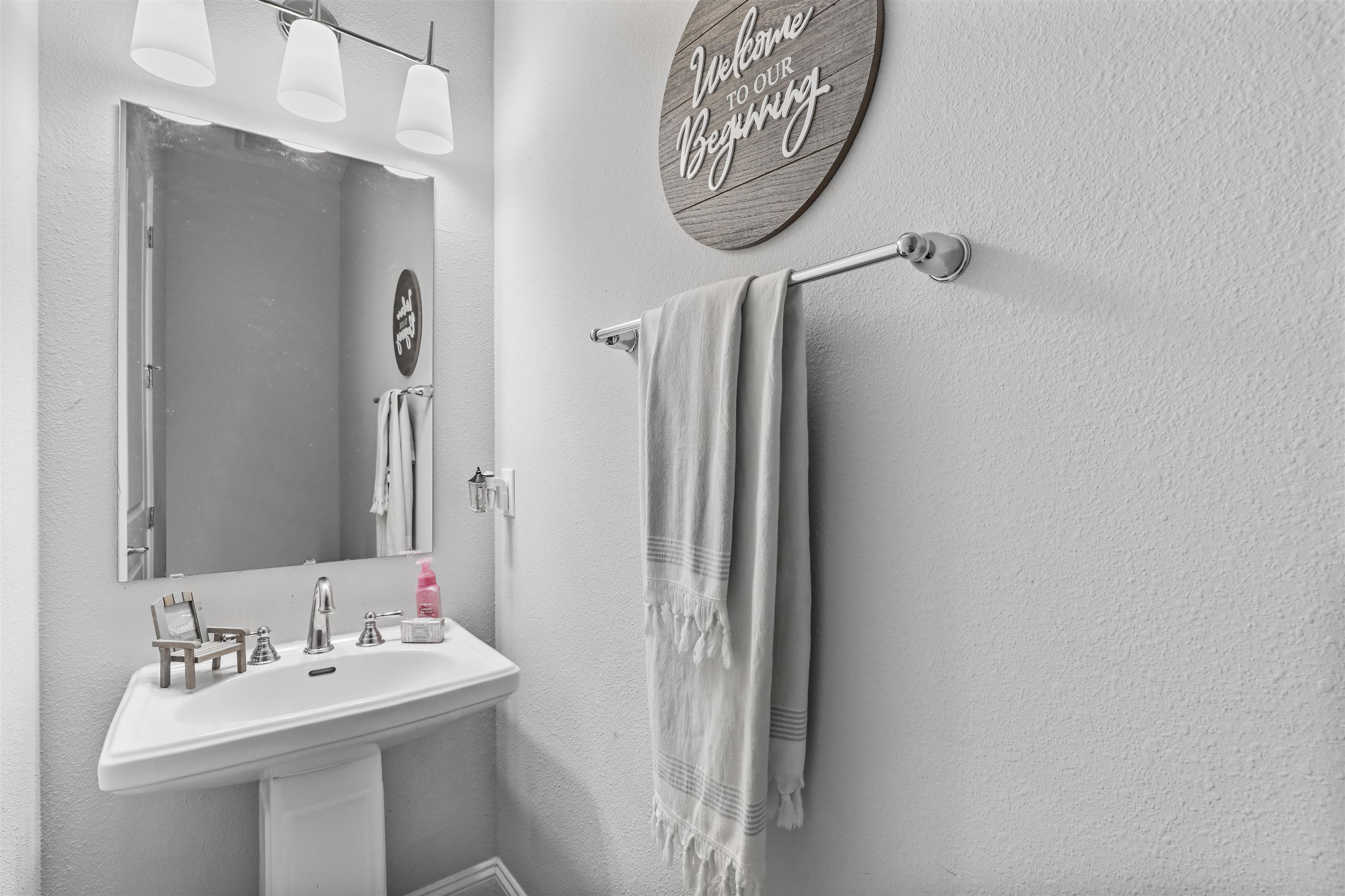 Image 17 of 83 For 571 Caribbean Pl