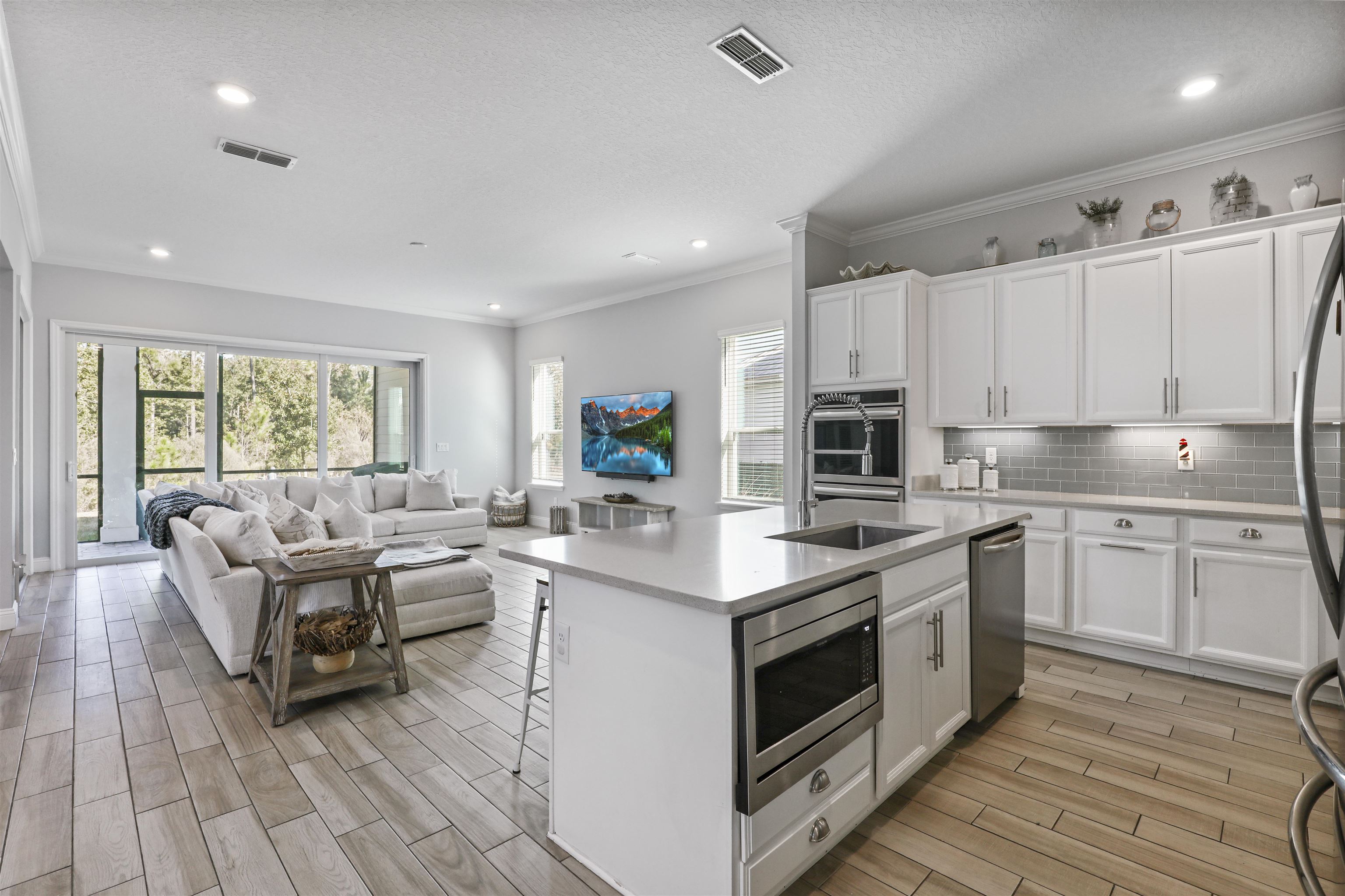 Image 28 of 83 For 571 Caribbean Pl