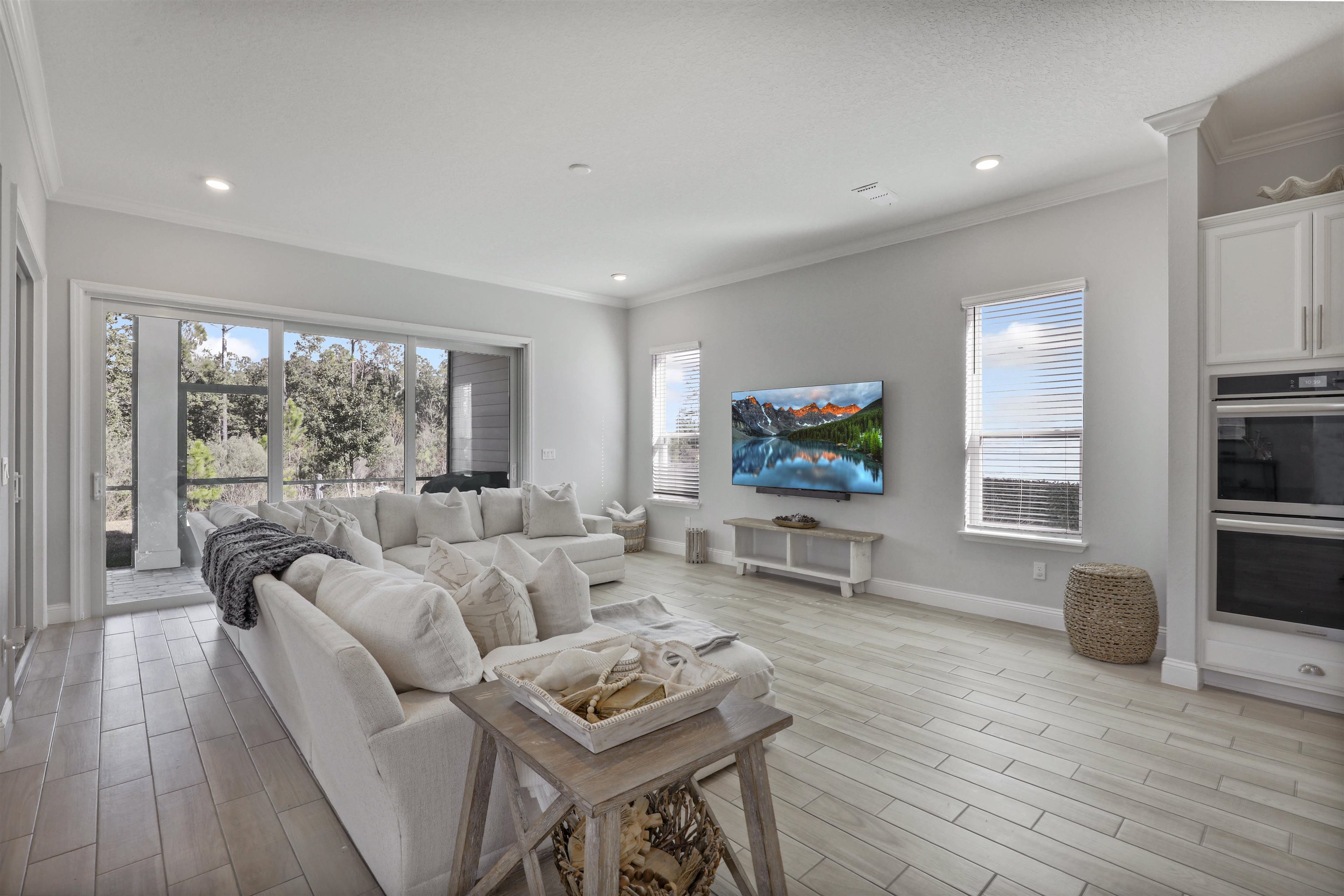 Image 33 of 83 For 571 Caribbean Pl