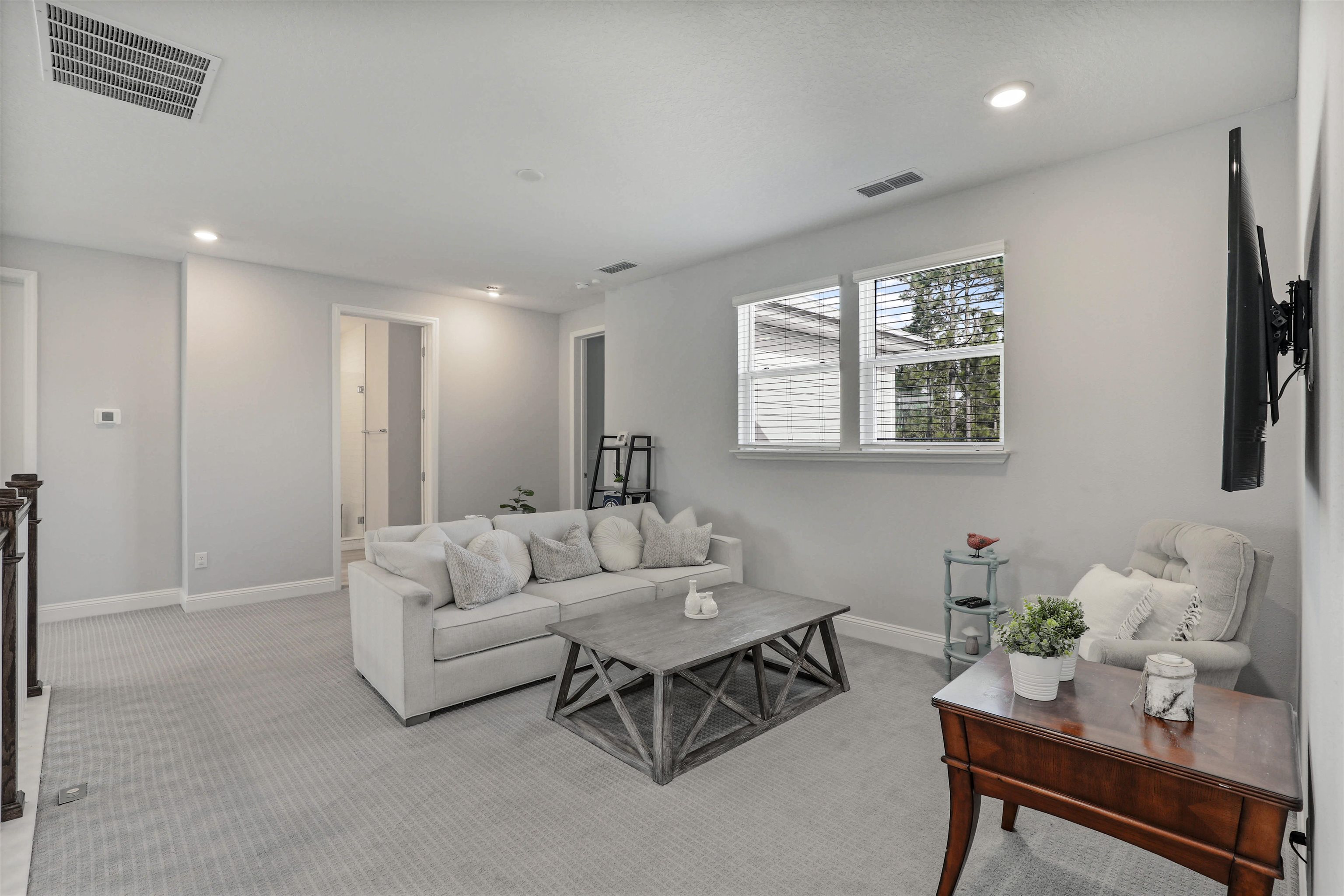 Image 36 of 83 For 571 Caribbean Pl