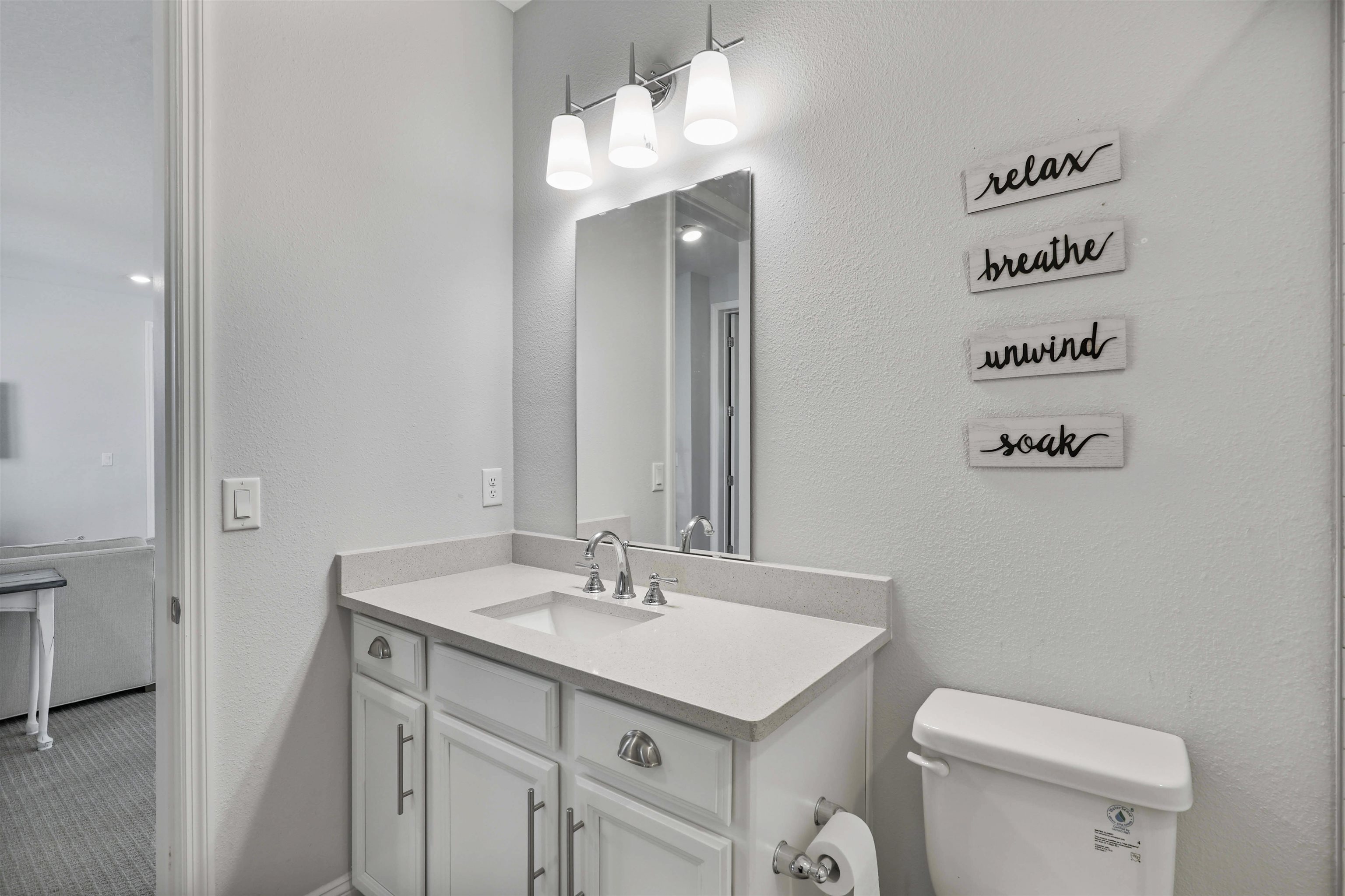 Image 43 of 83 For 571 Caribbean Pl