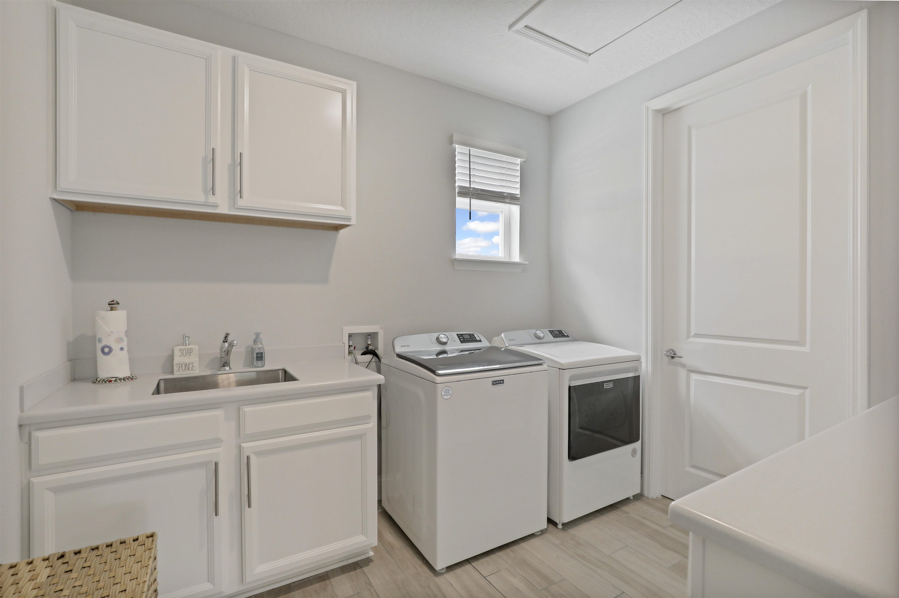 Image 51 of 83 For 571 Caribbean Pl