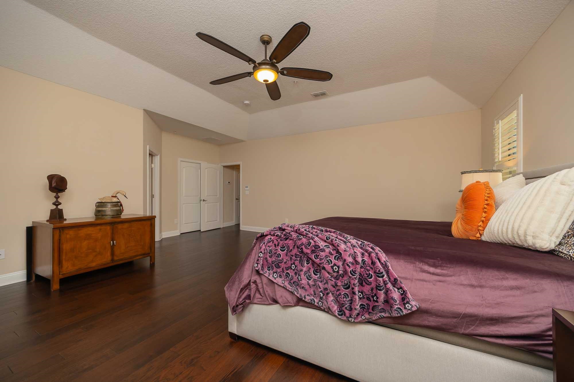 Image 30 of 57 For 64 Grand Ravine Drive